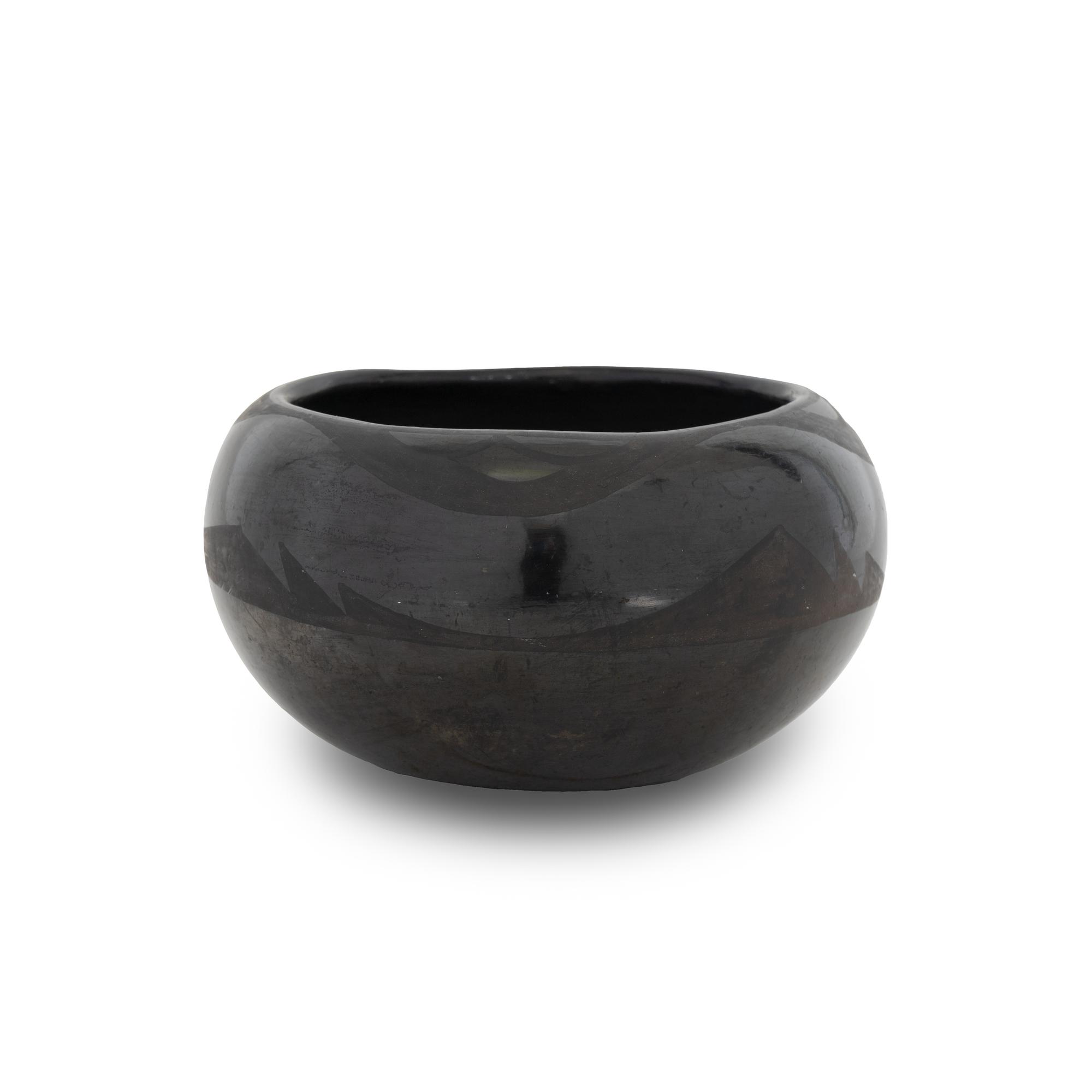 Maria Martinez (San Ildefonso, 1887-1980) Blackware Pottery Jar 1923-1925