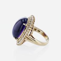 An 18K Yellow Gold, Amethyst, and Diamond Ring
