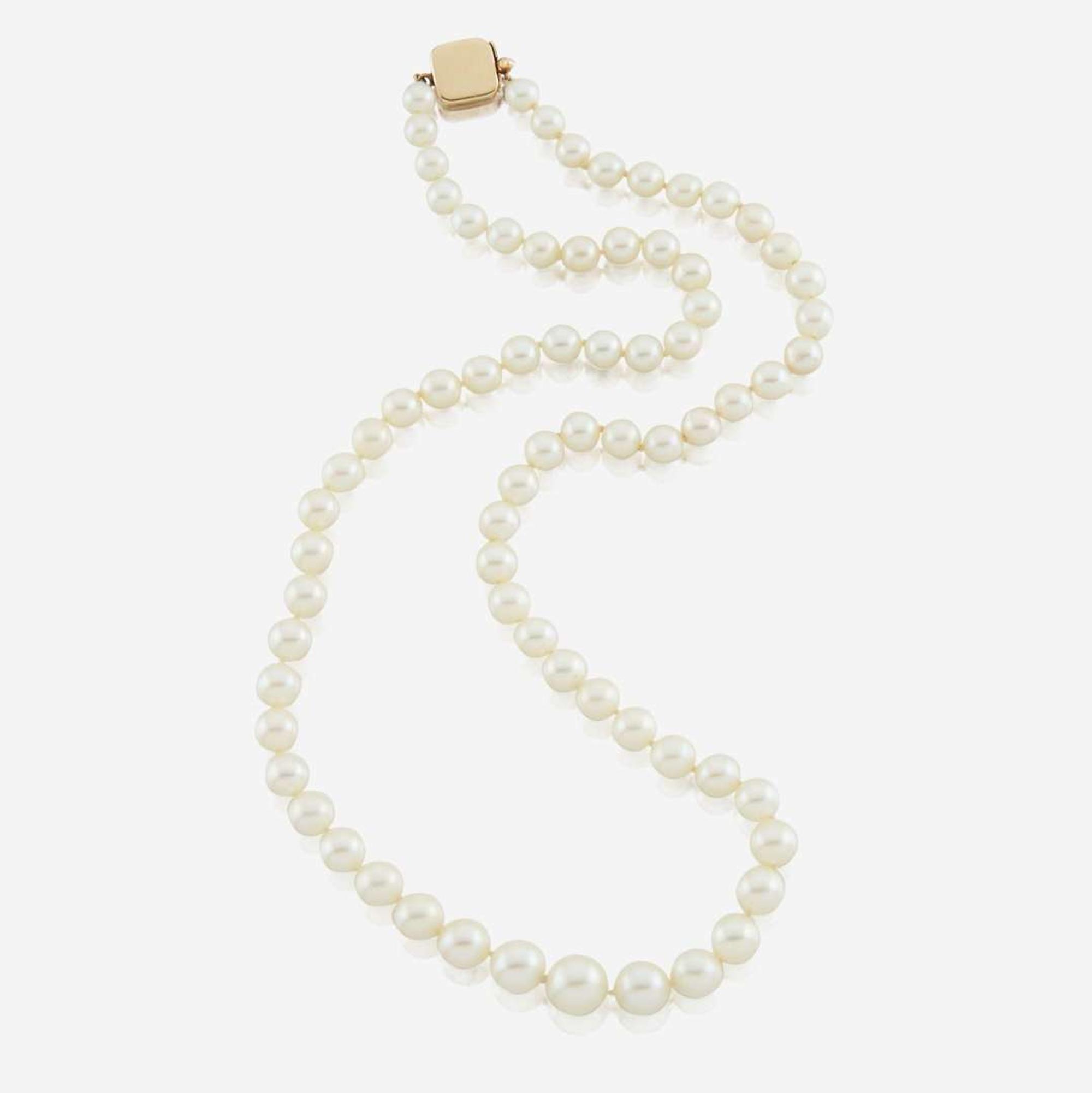 A cultured pearl and gold necklace