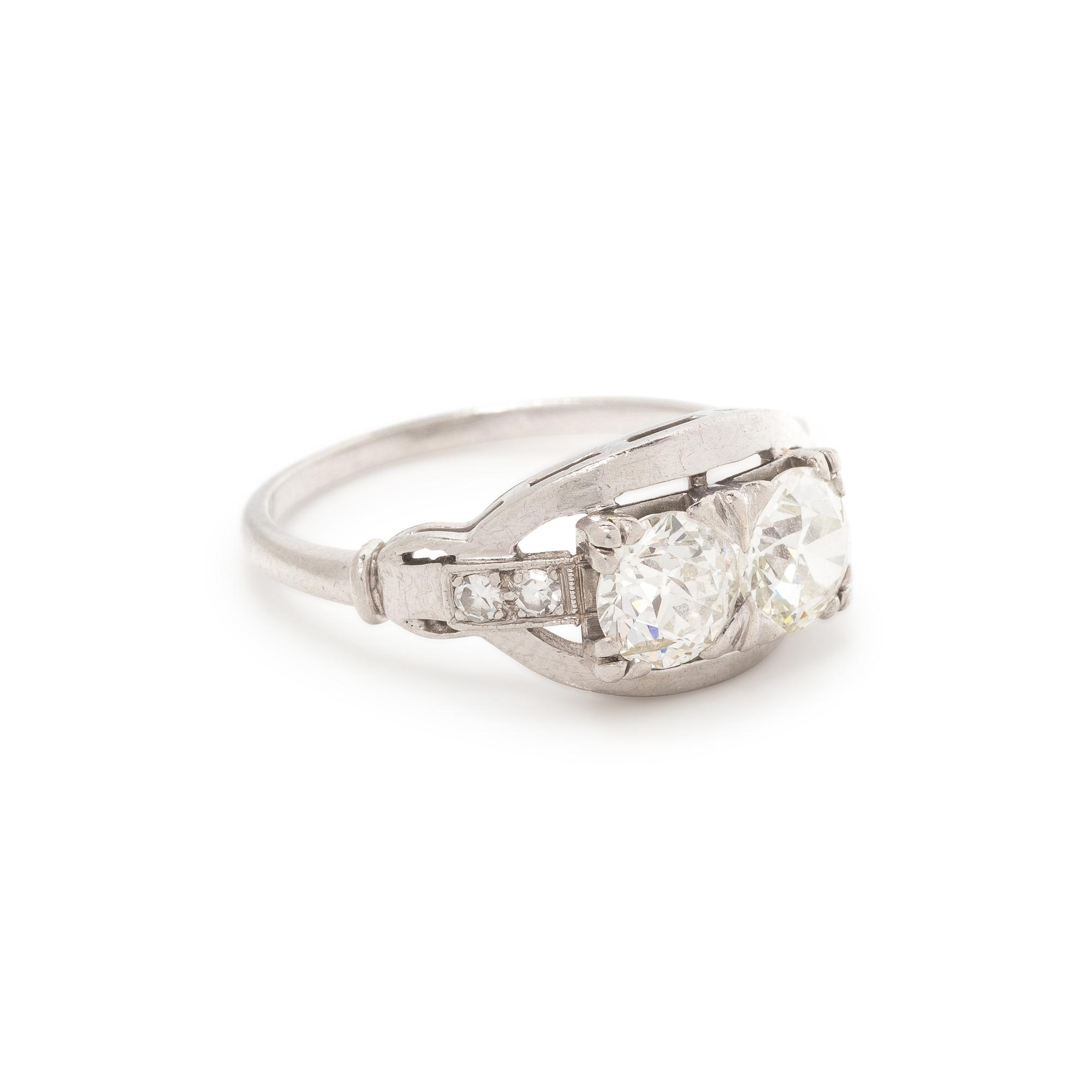 ANTIQUE, DIAMOND RING
