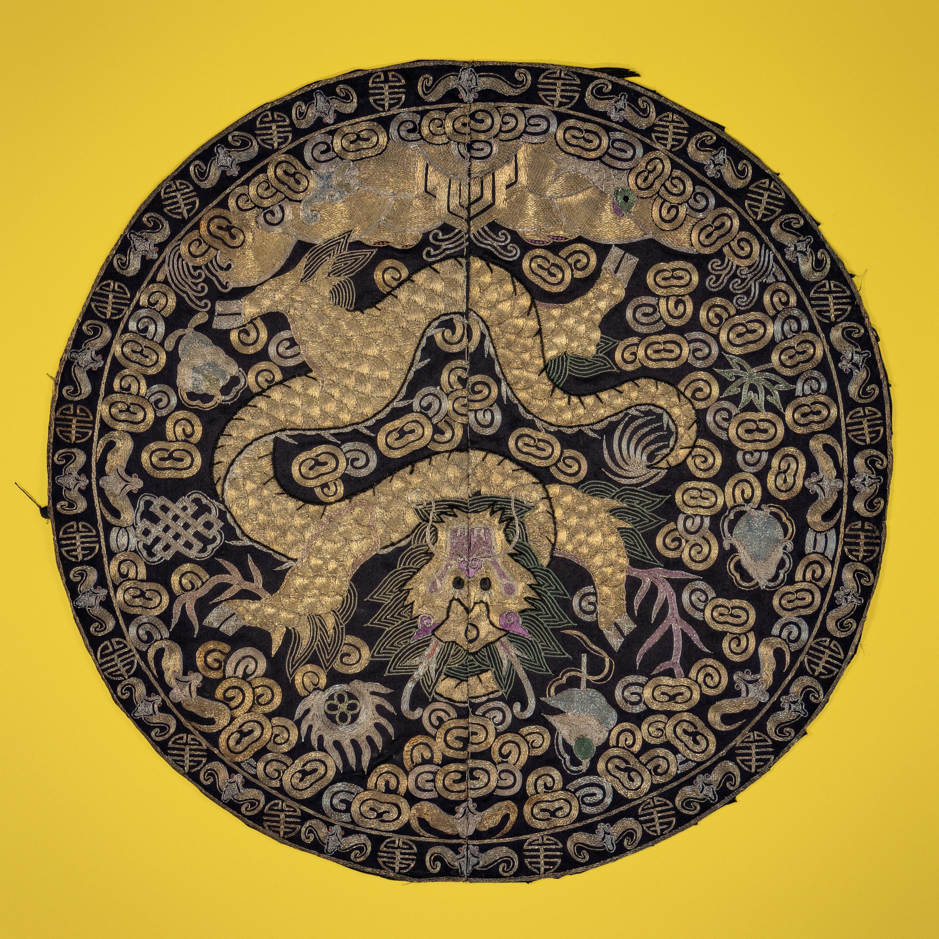 Three Chinese Silk Roundels, Late Qing Dynasty-Republic Period — 晚清-民國 緙絲、刺綉圓光三種
