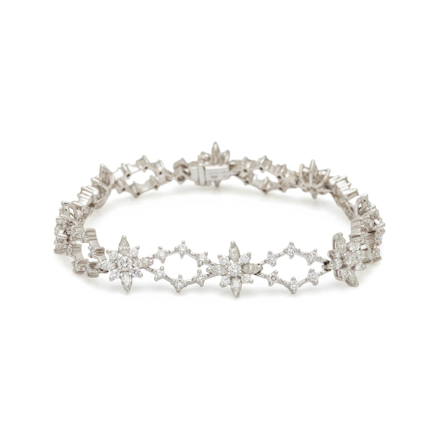 KWIAT, WHITE GOLD AND DIAMOND BRACELET