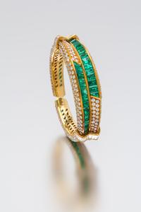An 18 Karat Yellow Gold, Emerald and Diamond Cuff Bracelet, Harry Winston, 49.50 dwts.