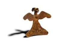 A Costa Rican Gold Avian Pendant