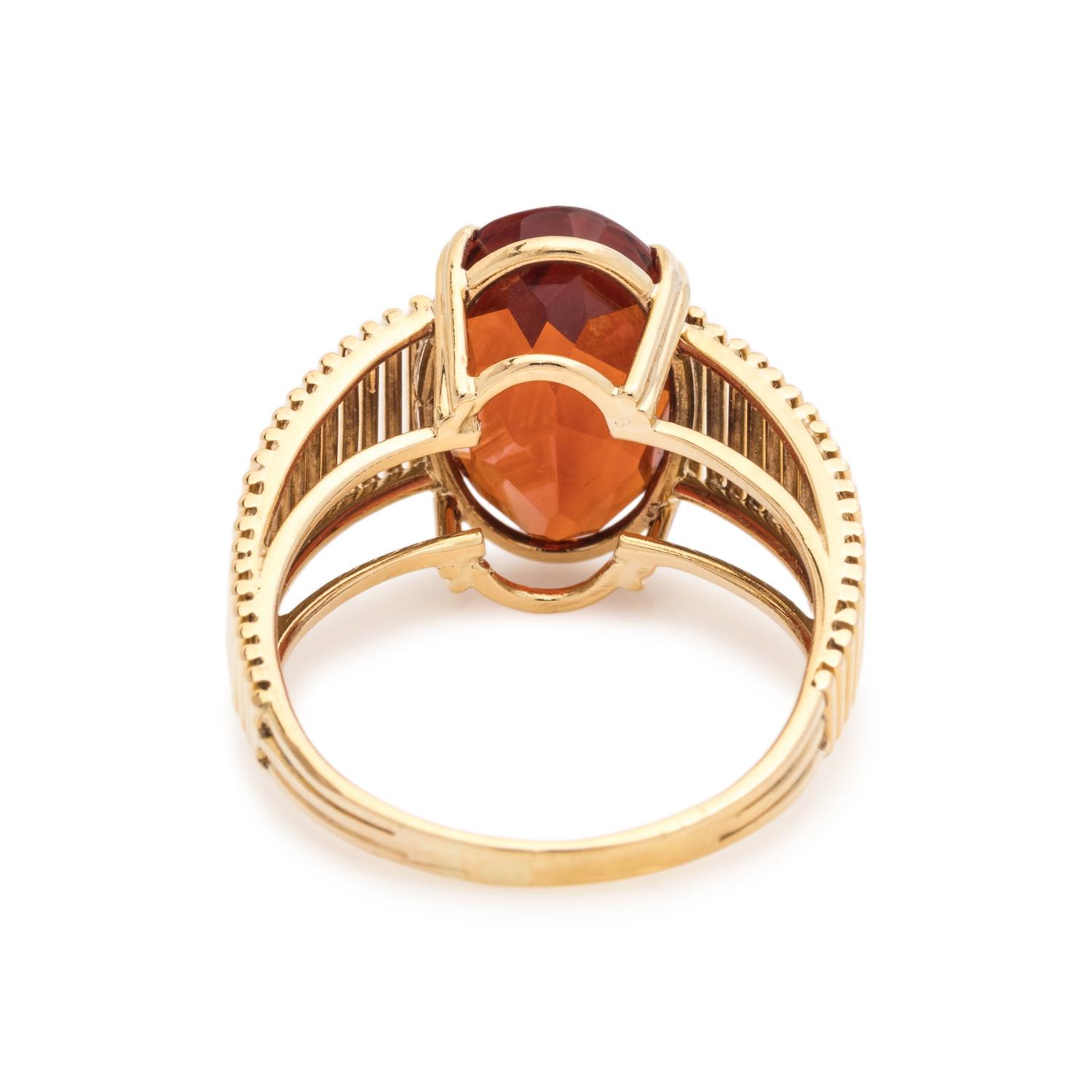 YELLOW GOLD AND CITRINE RING