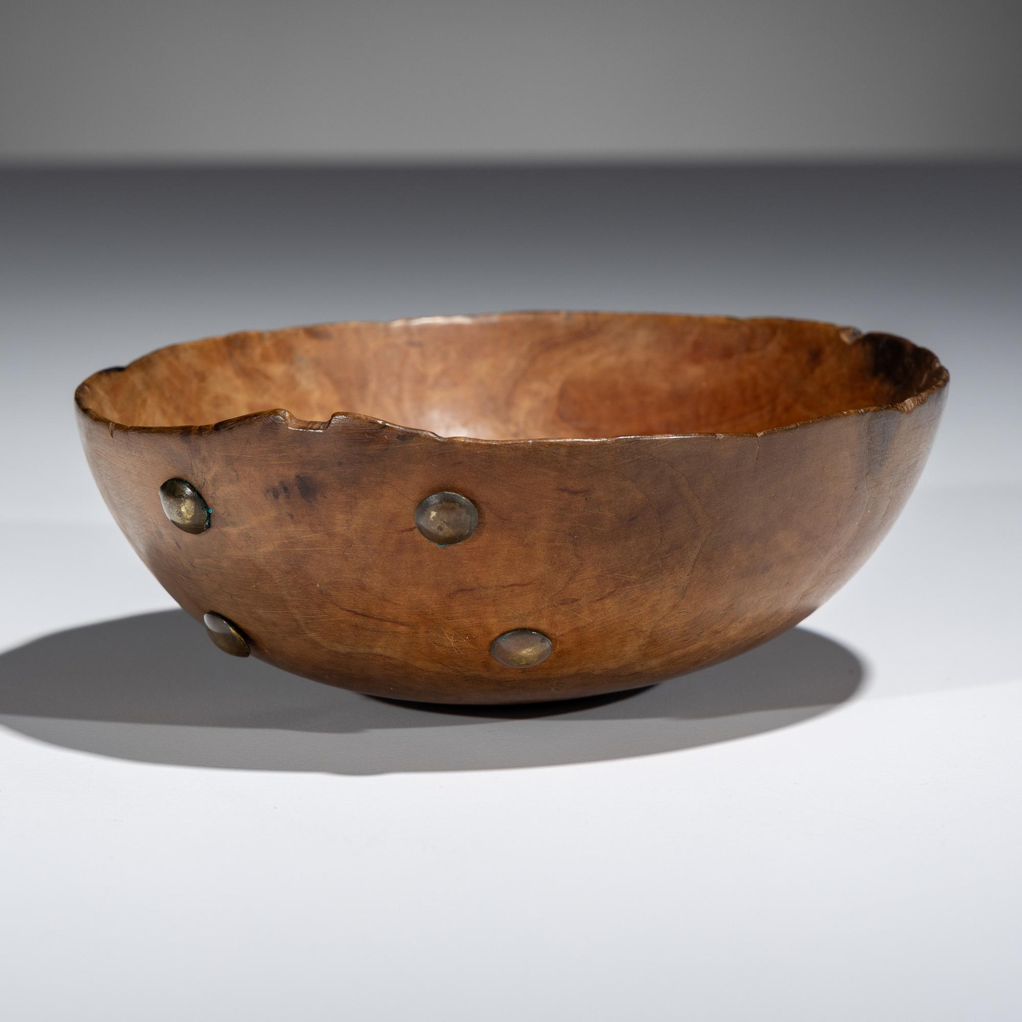 Great Lakes Burl Bowl, with Manitou