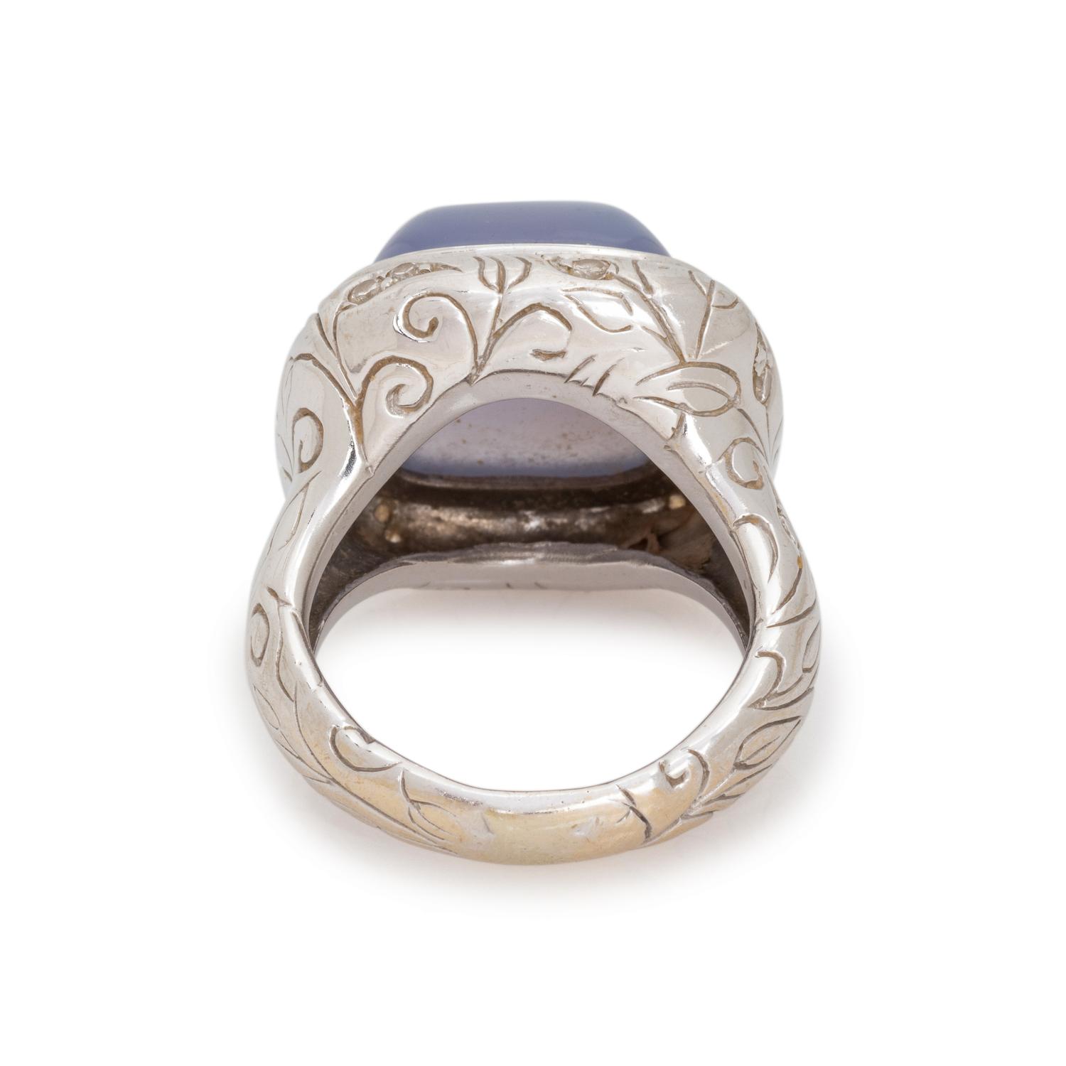 WHITE GOLD AND BLUE CHALCEDONY SET