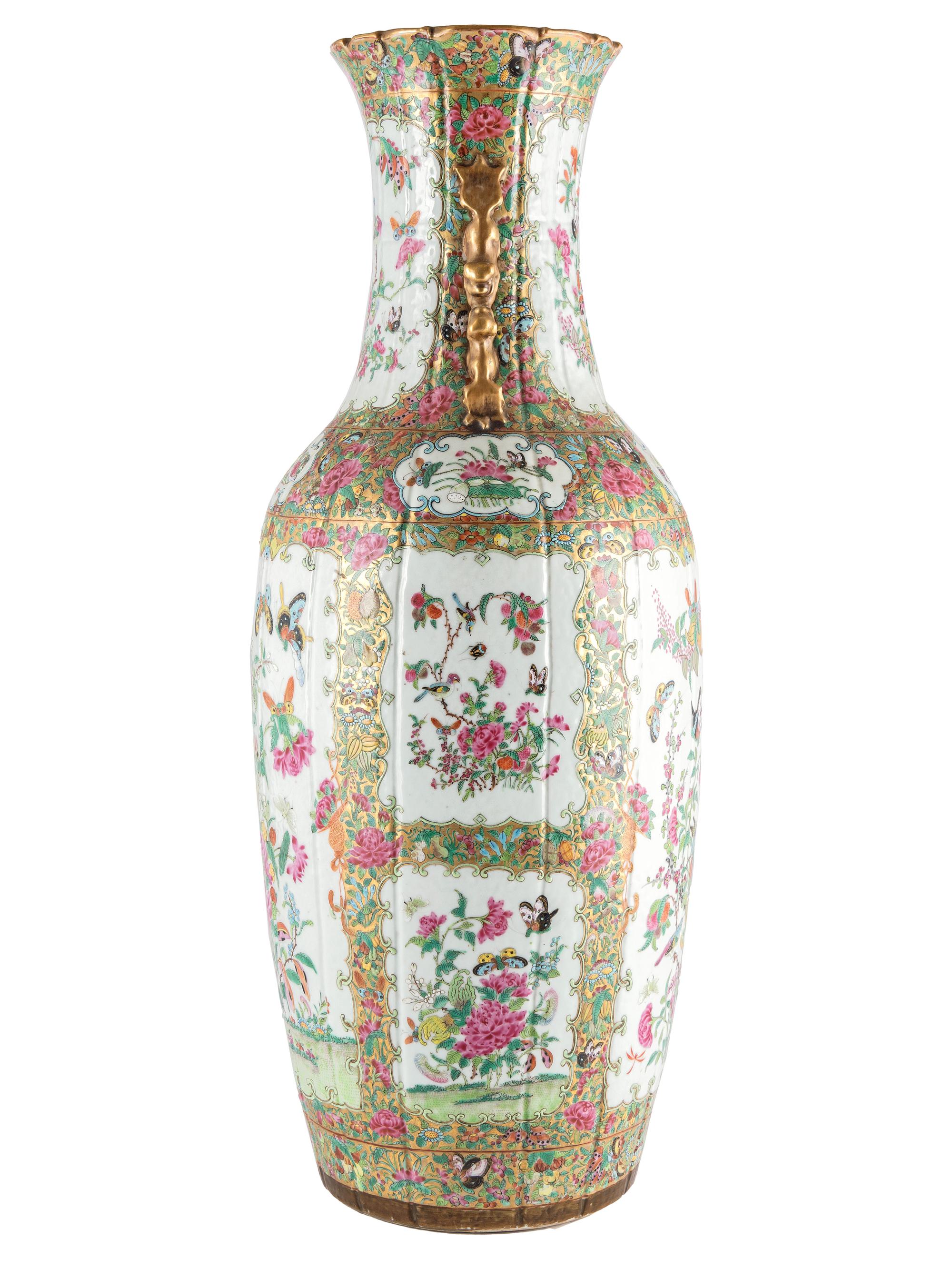 A Chinese Export Rose Canton Porcelain Vase