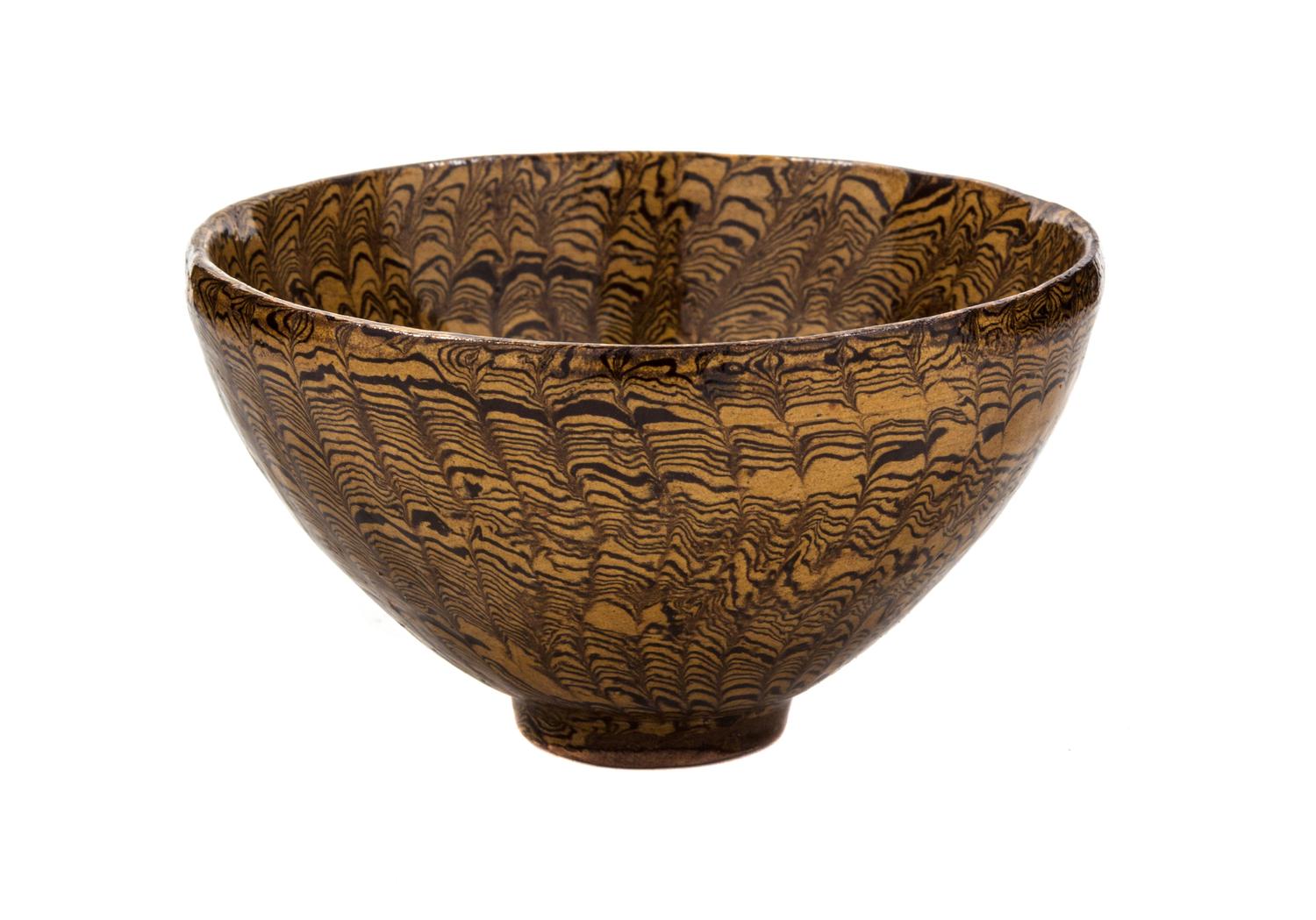 A Marbled Pottery Bowl