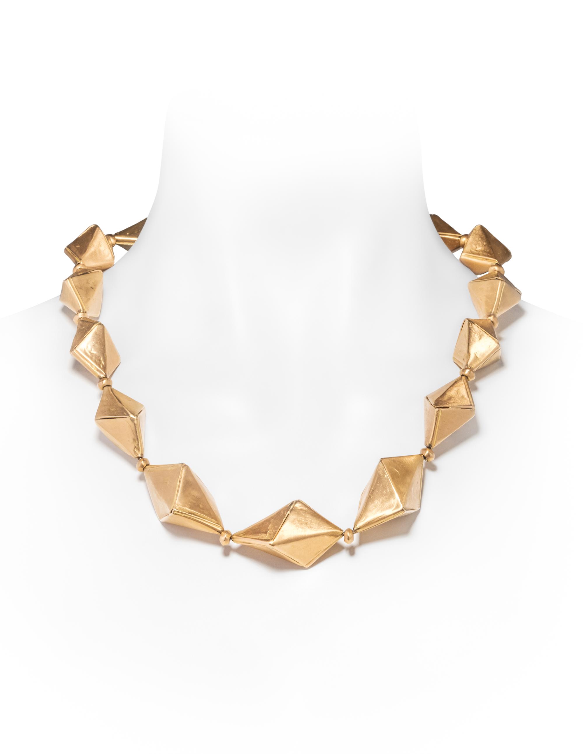 ANGELA PINTALDI, YELLOW GOLD NECKLACE