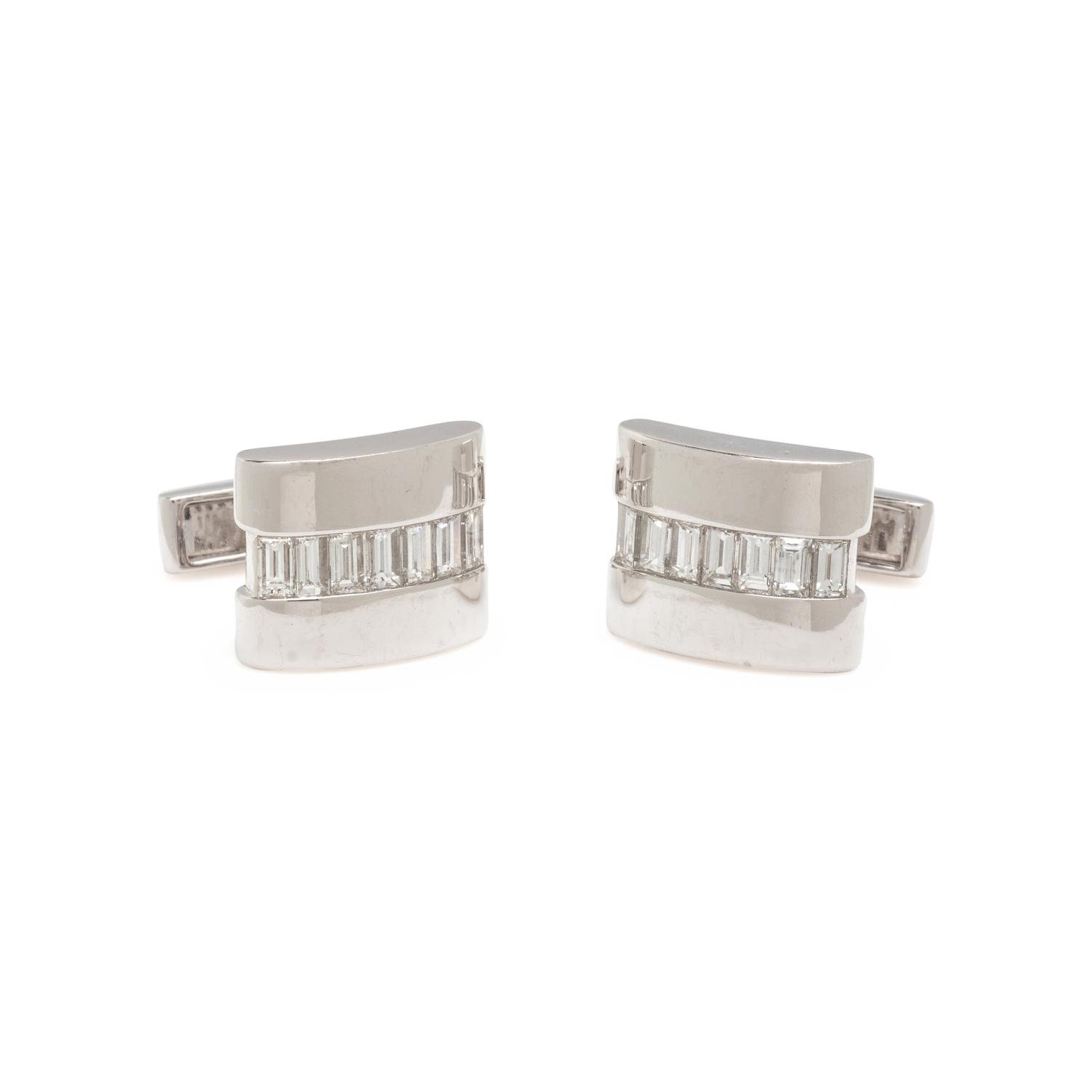 VAN CLEEF & ARPELS, WHITE GOLD AND DIAMOND CUFFLINKS