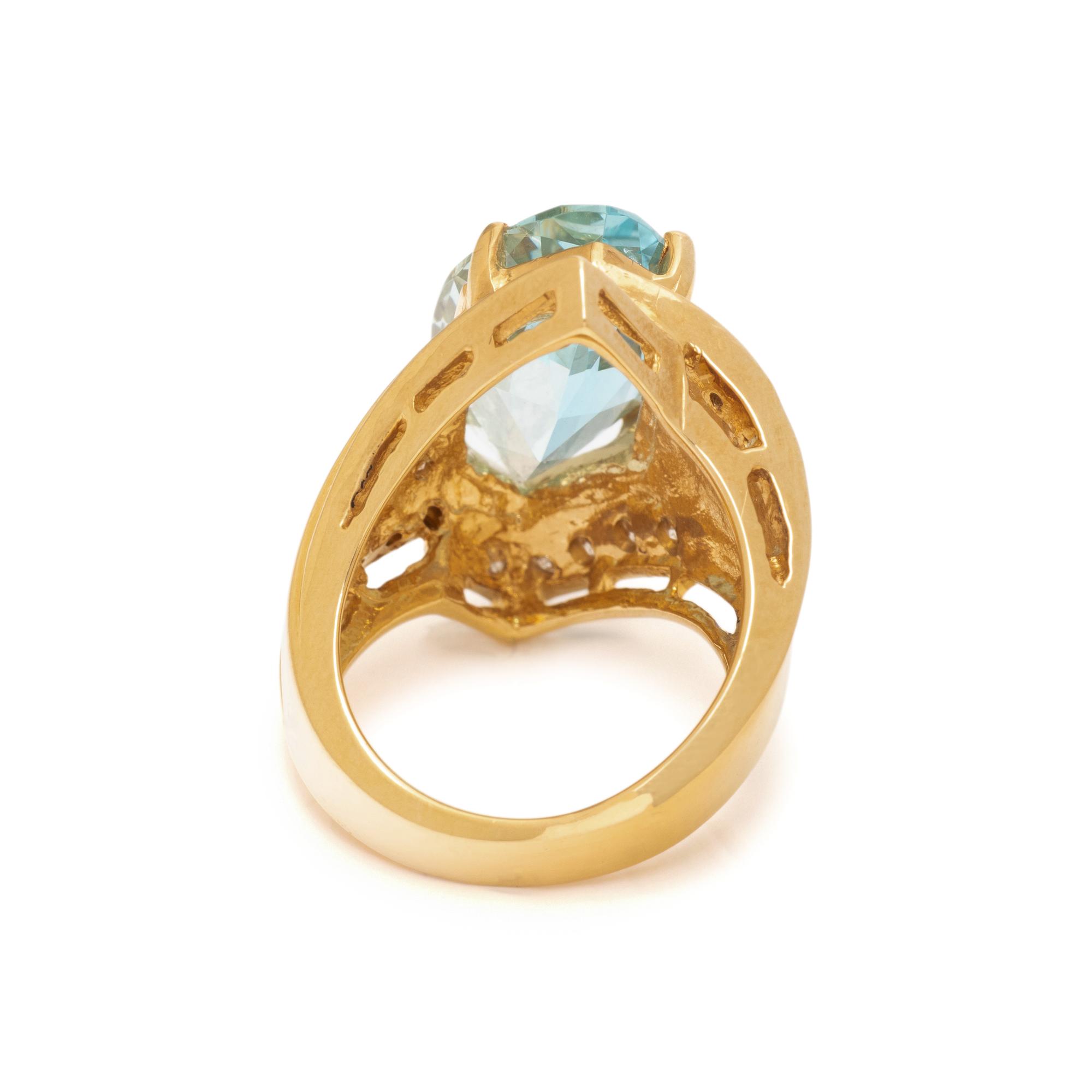 AQUAMARINE AND DIAMOND RING