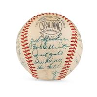 A 1952 New York Giants Team Signed Autograph Baseball