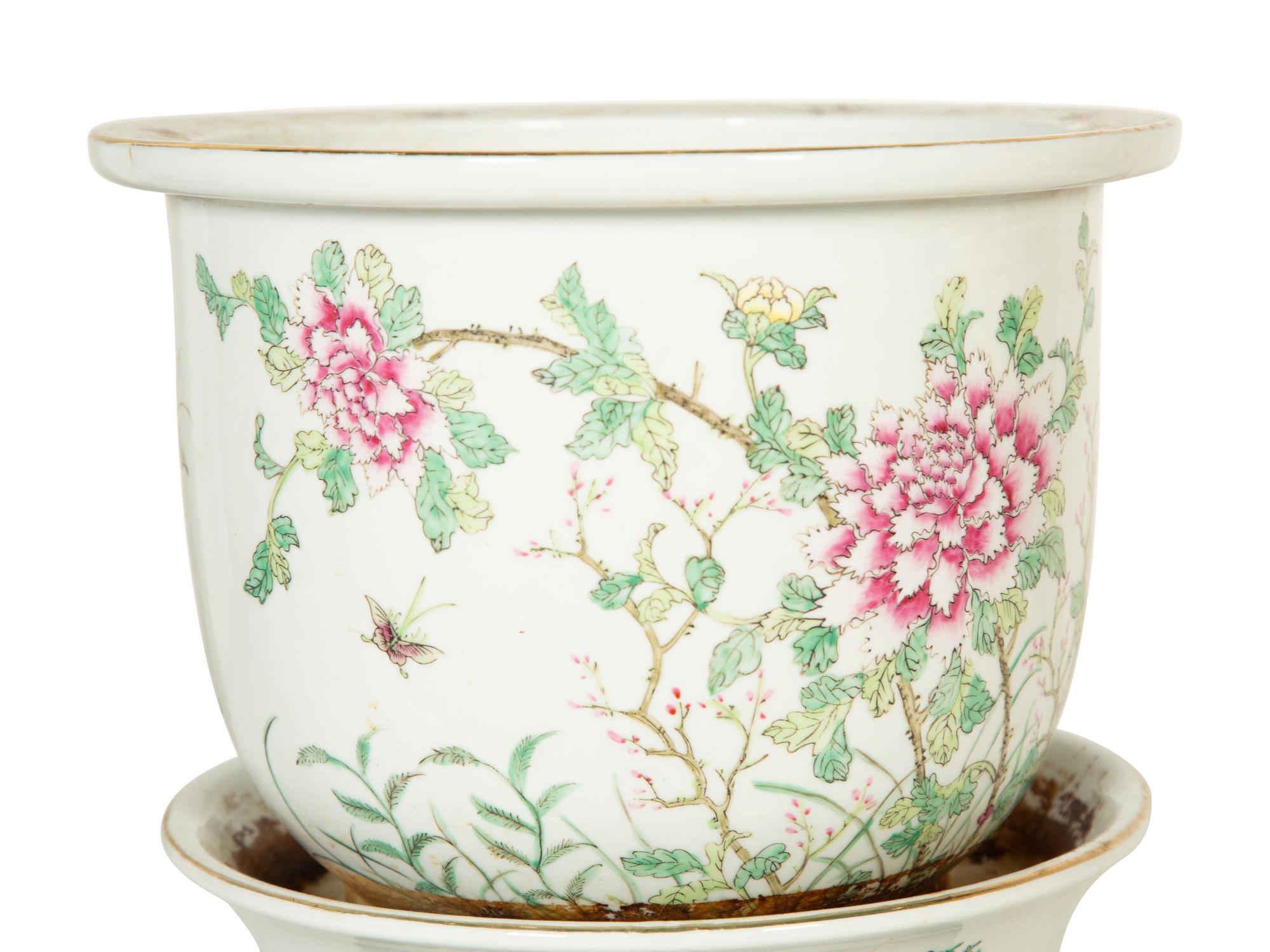 A Chinese Export Enameled Porcelain Jardinière