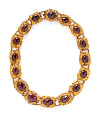 HIGH KARAT YELLOW GOLD AND GARNET NECKLACE