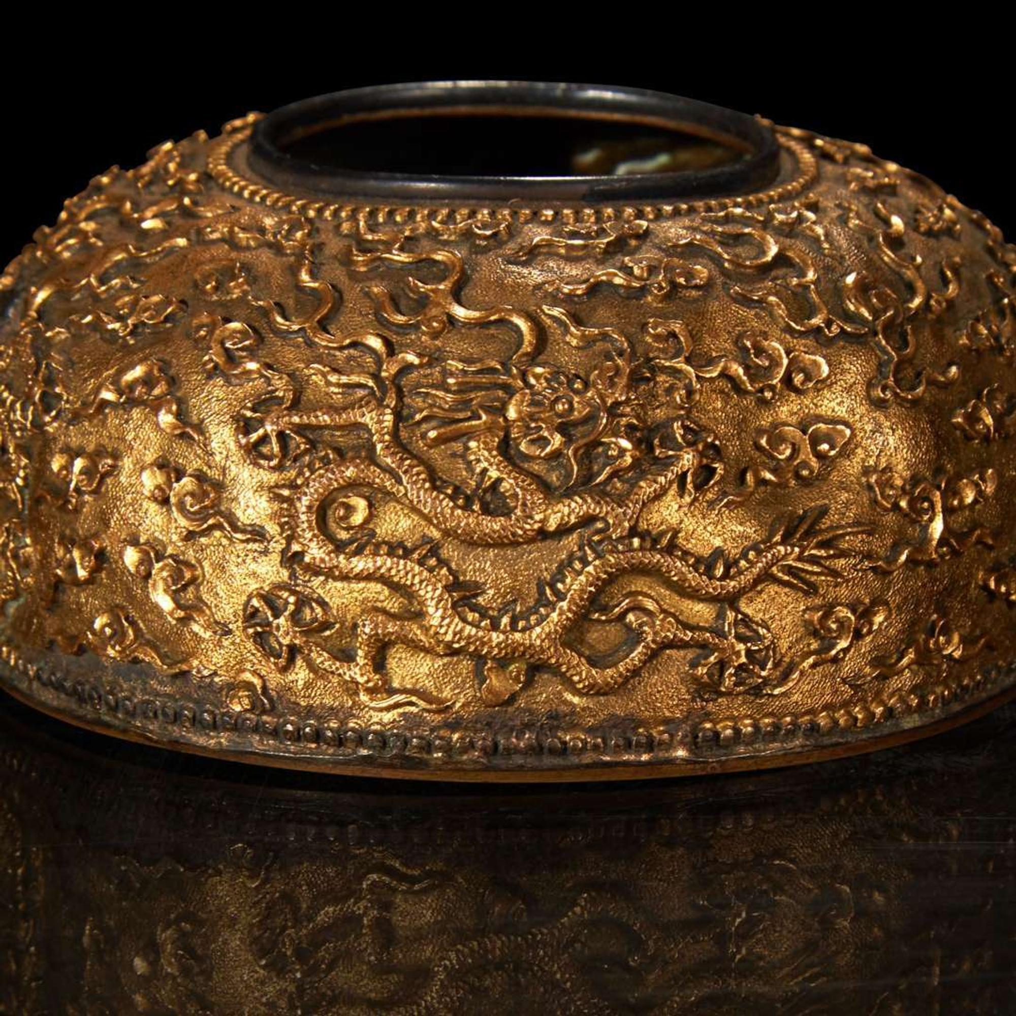 A small Chinese gilt copper alloy water coupe 铜鎏金小水盂 18th century or later ???????