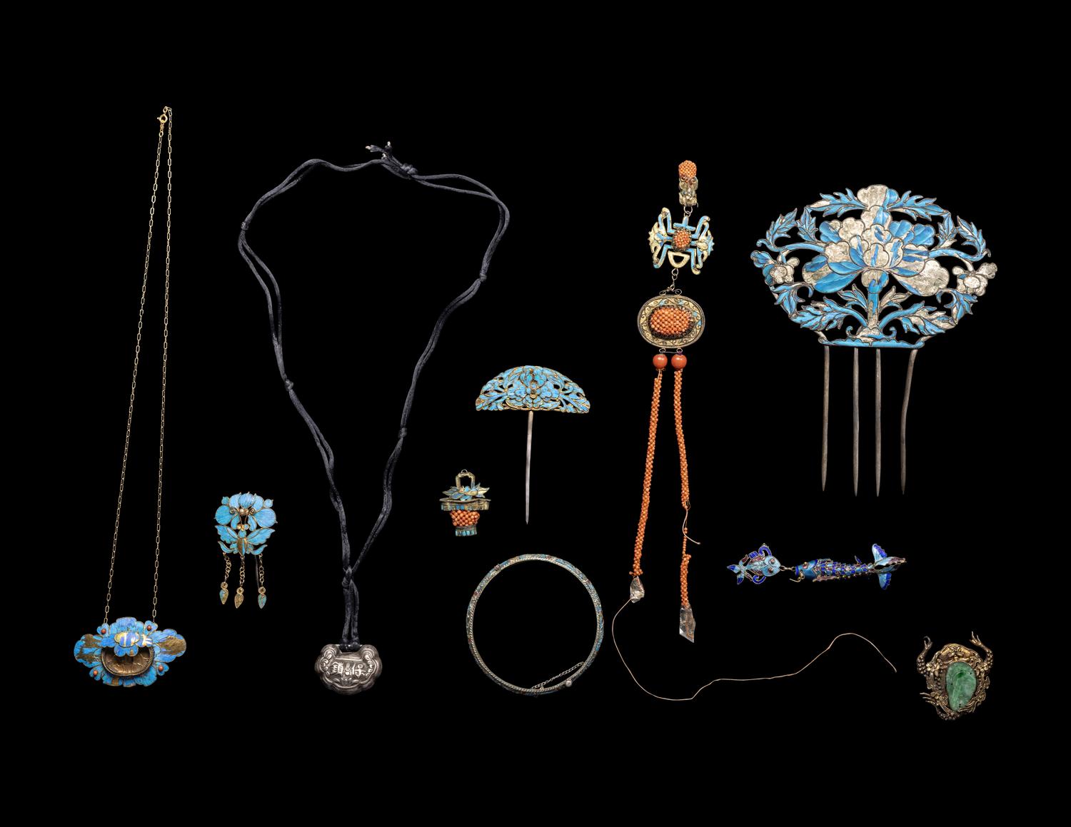 10 Chinese Hairpins and Jewelry
