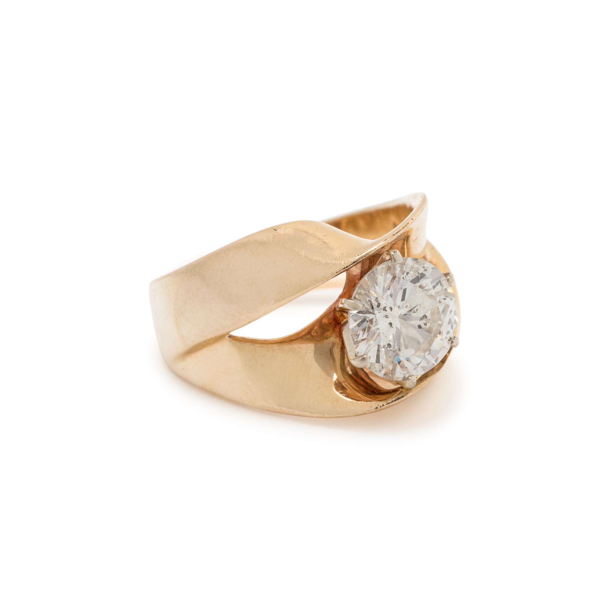 DIAMOND RING