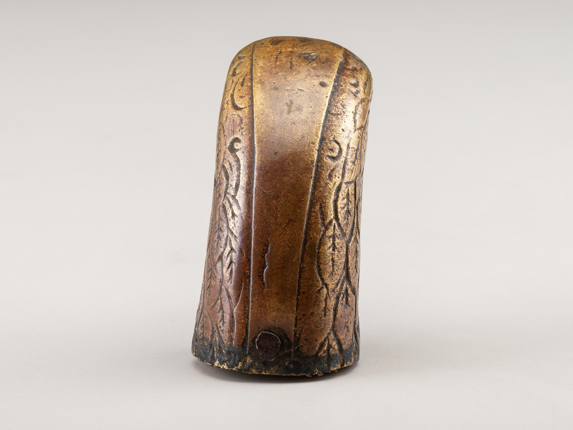[CIVIL WAR]. Likely pre-war ornate brass eagle head saddle pommel.