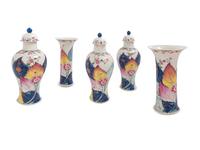 A Chinese Export Porcelain Five-Piece Tobacco Leaf Garniture