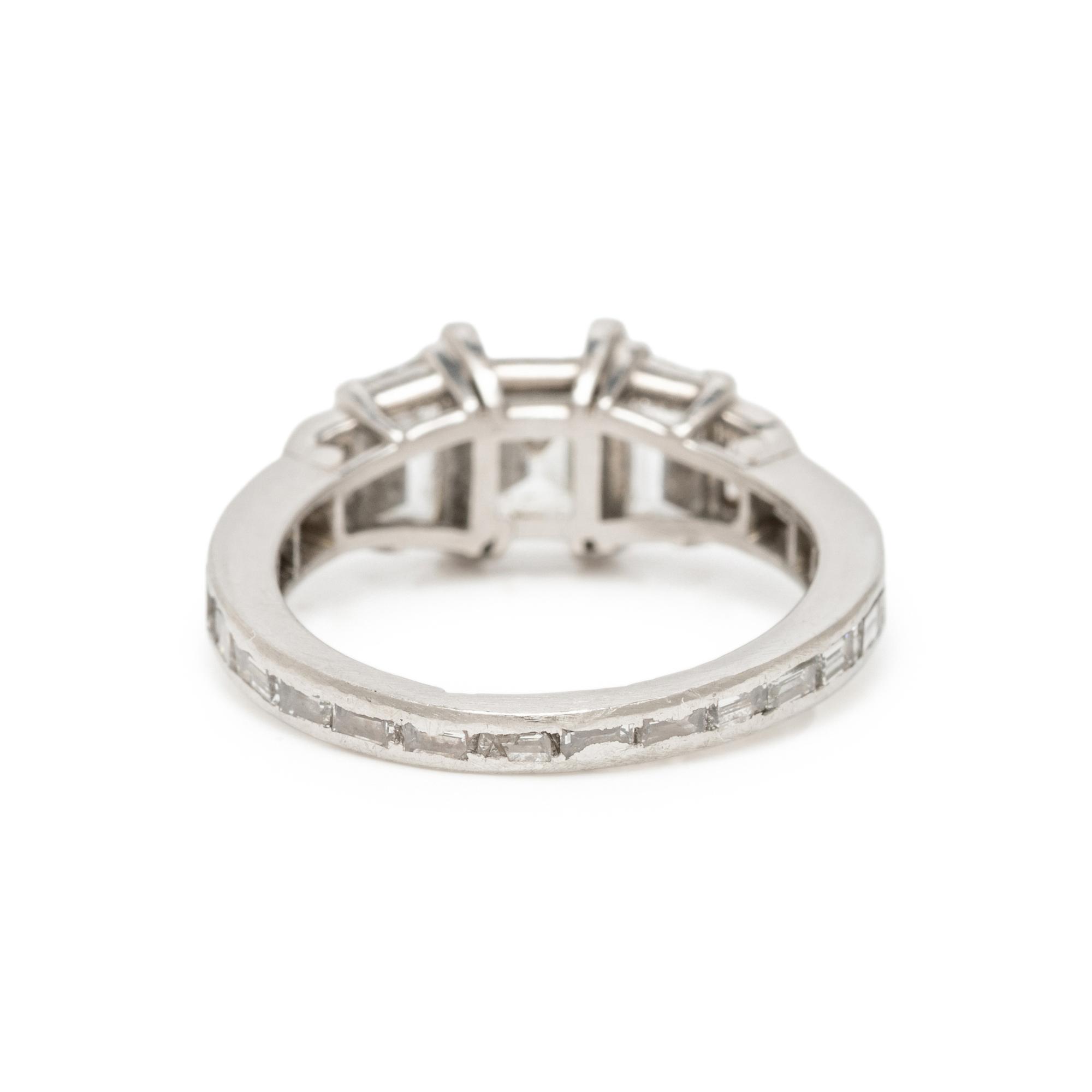 DIAMOND AND PLATINUM RING