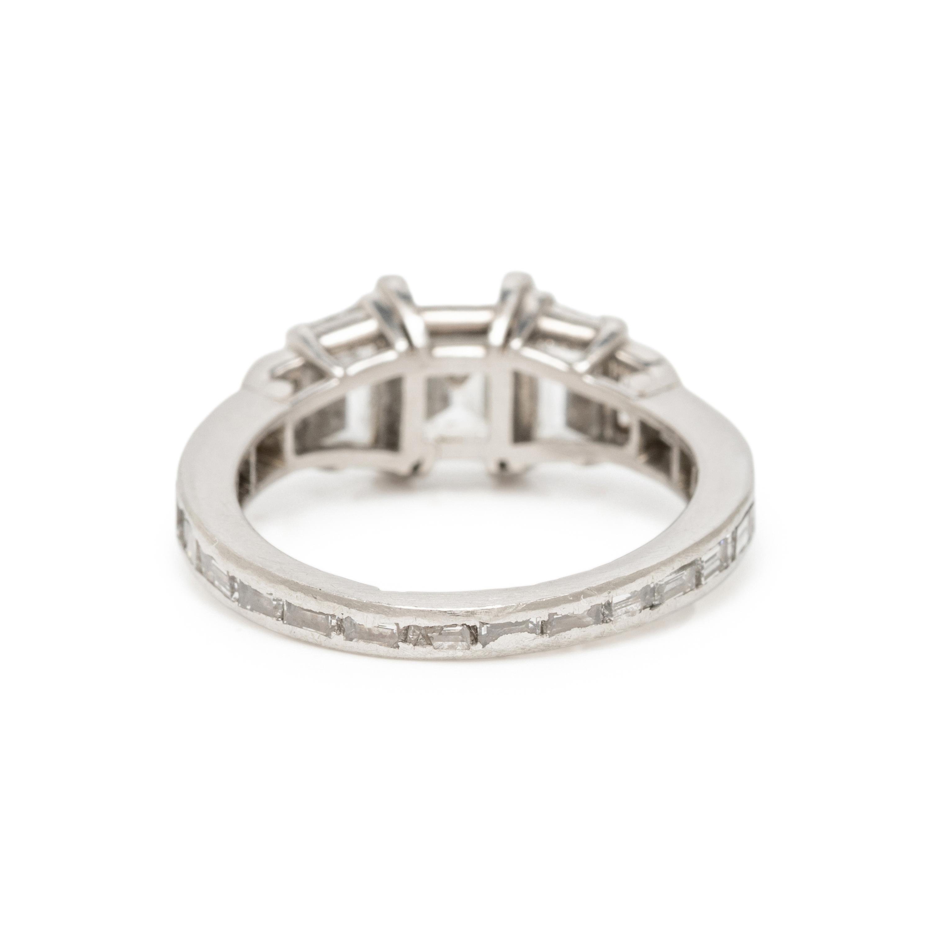 DIAMOND AND PLATINUM RING
