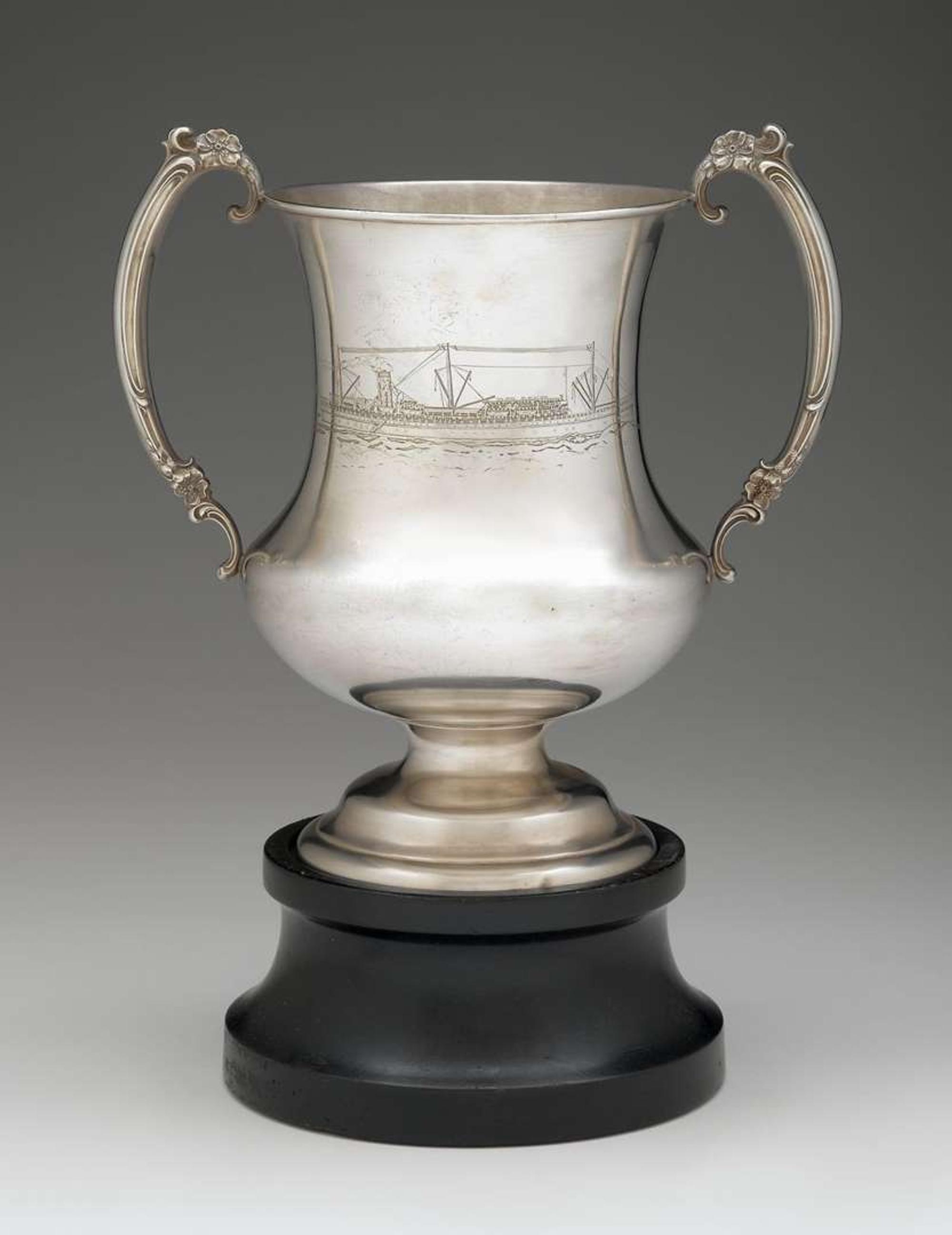 Sterling silver presentation urn alvin corporation, providence, ri, dated "1917"