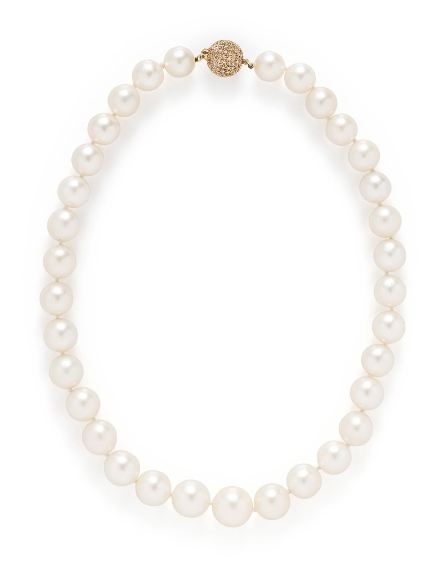 CULTURED PEARL AND DIAMOND NECKLACE