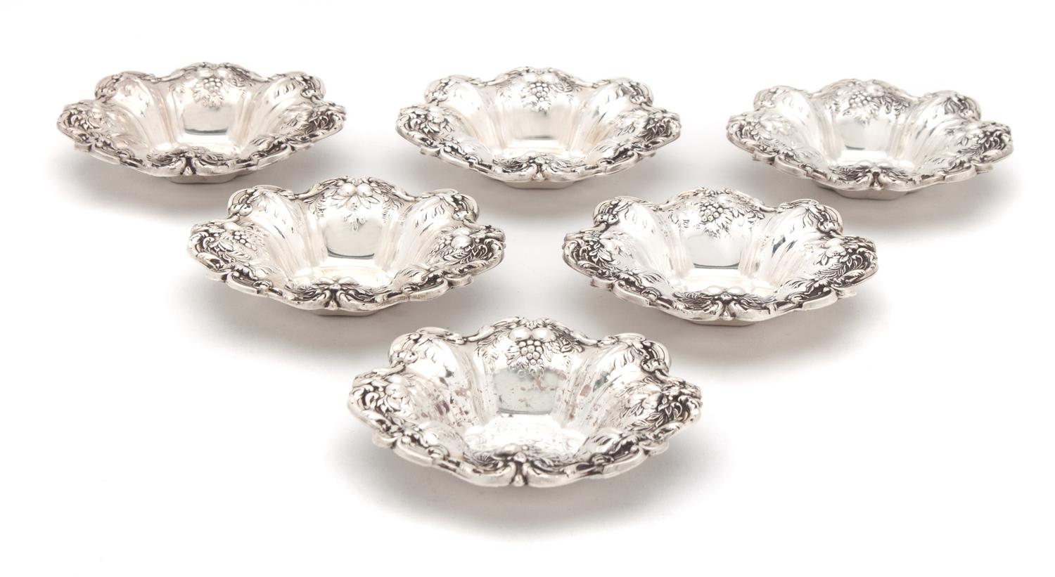 A Set of Six American Silver Nut Dishes Diameter 3 1/2 inches. — Reed & Barton, Taunton, MA, 1951