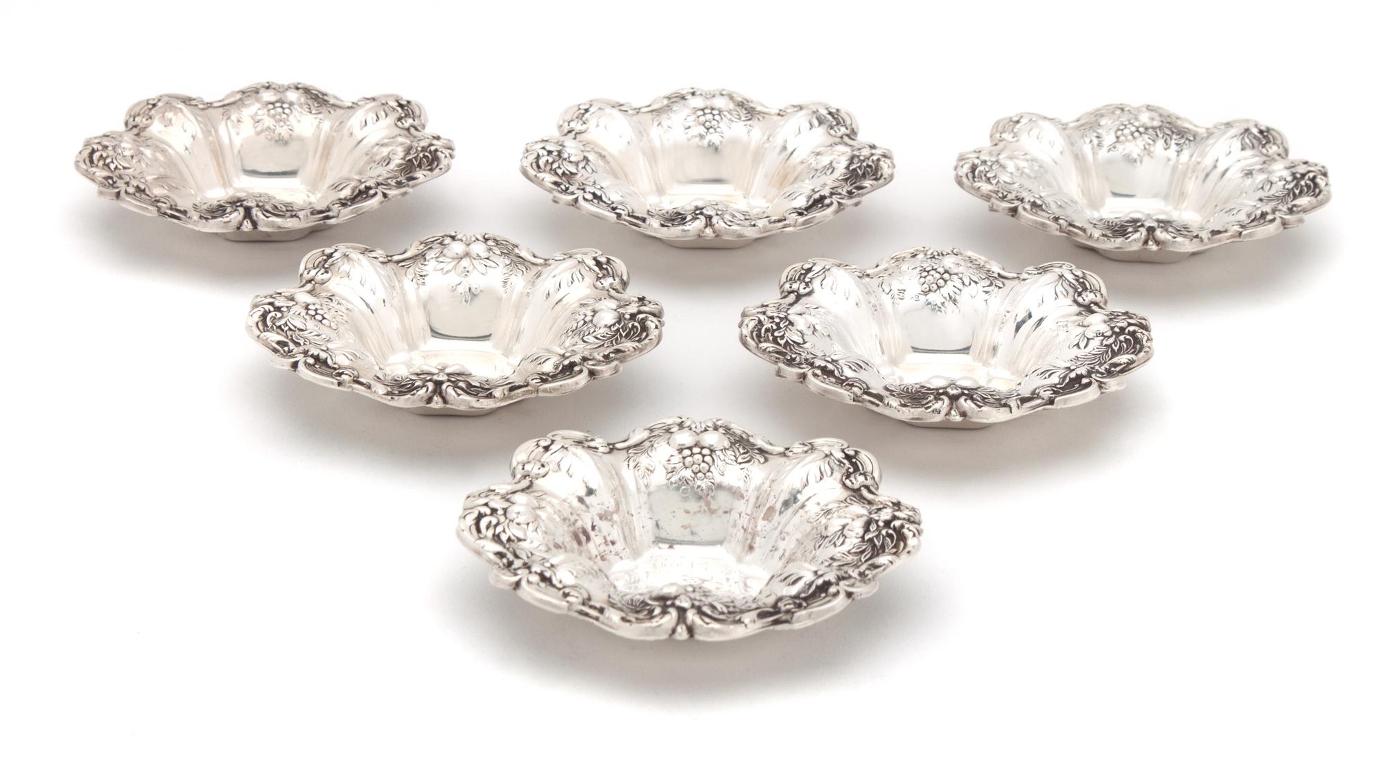 A Set of Six American Silver Nut Dishes Diameter 3 1/2 inches. — Reed & Barton, Taunton, MA, 1951