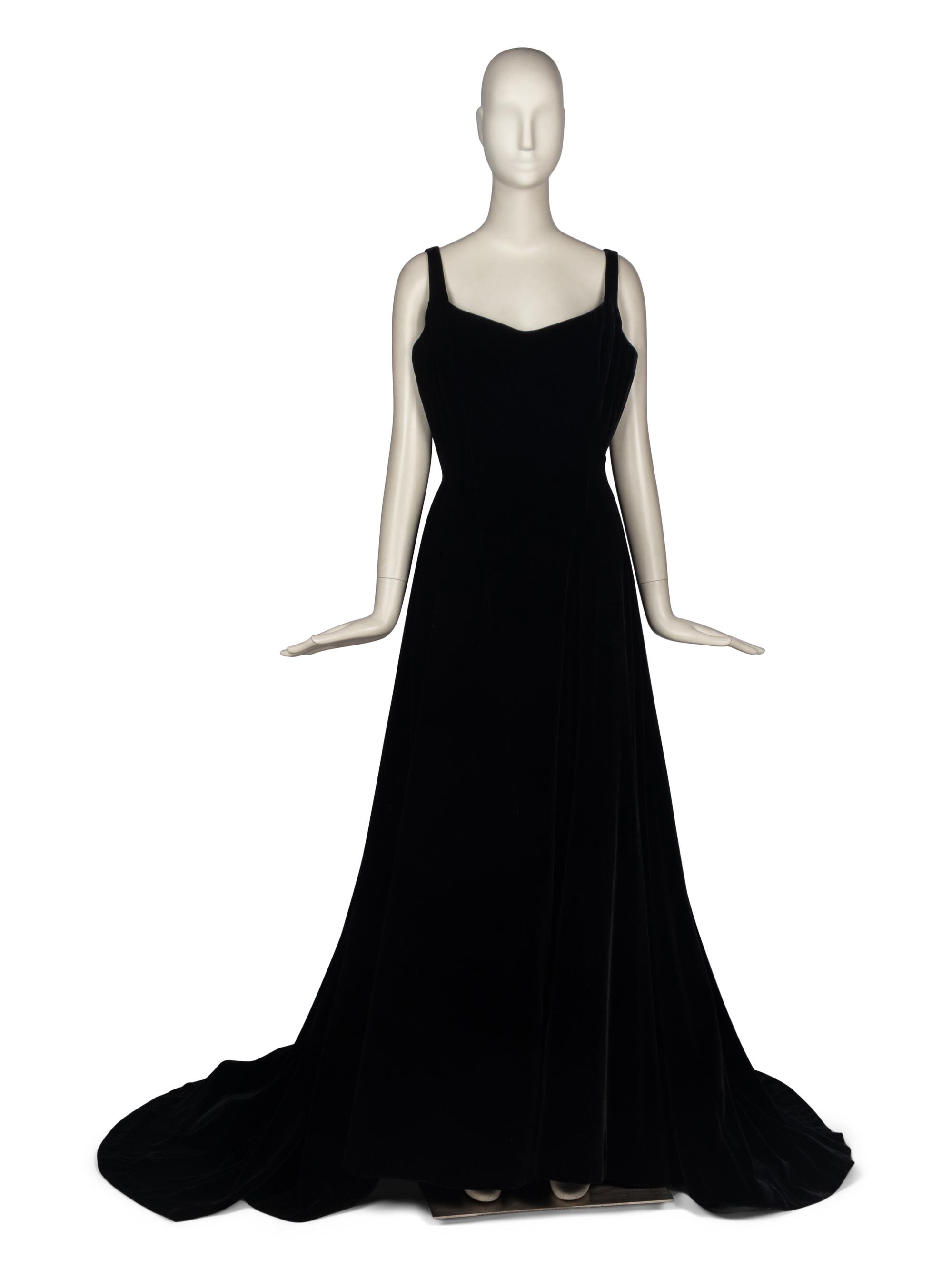 Oscar de la Renta, Silk Velvet Gown
