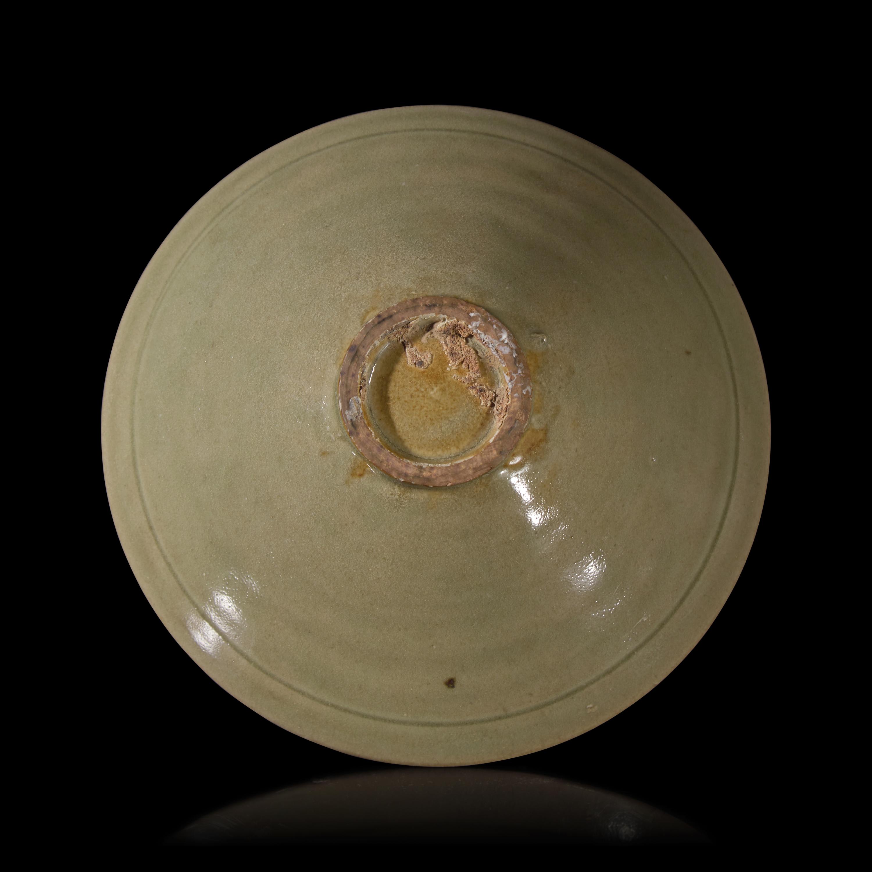 A Chinese Green Glazed Conical Bowl — 青釉斗笠碗