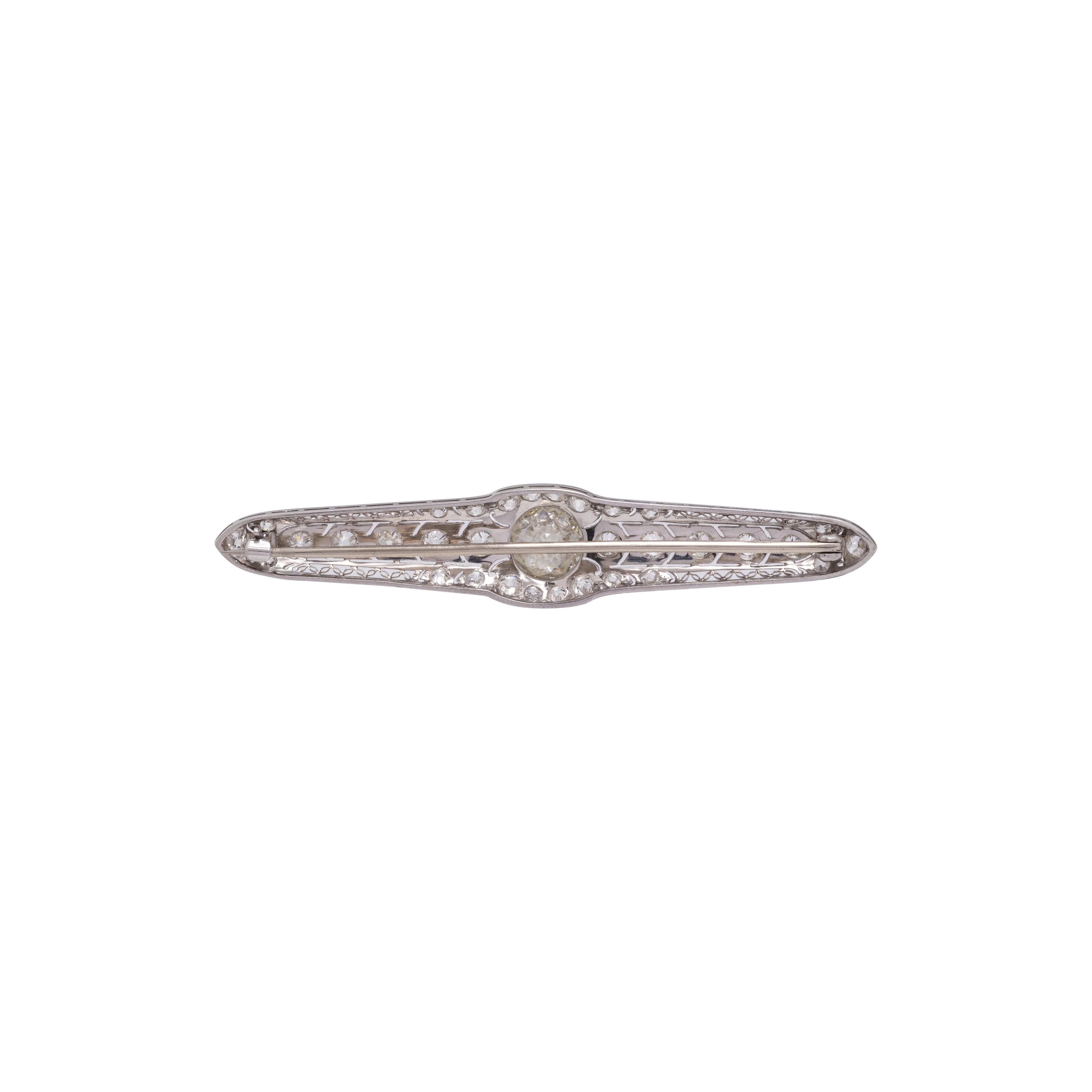 ART DECO, DIAMOND BROOCH