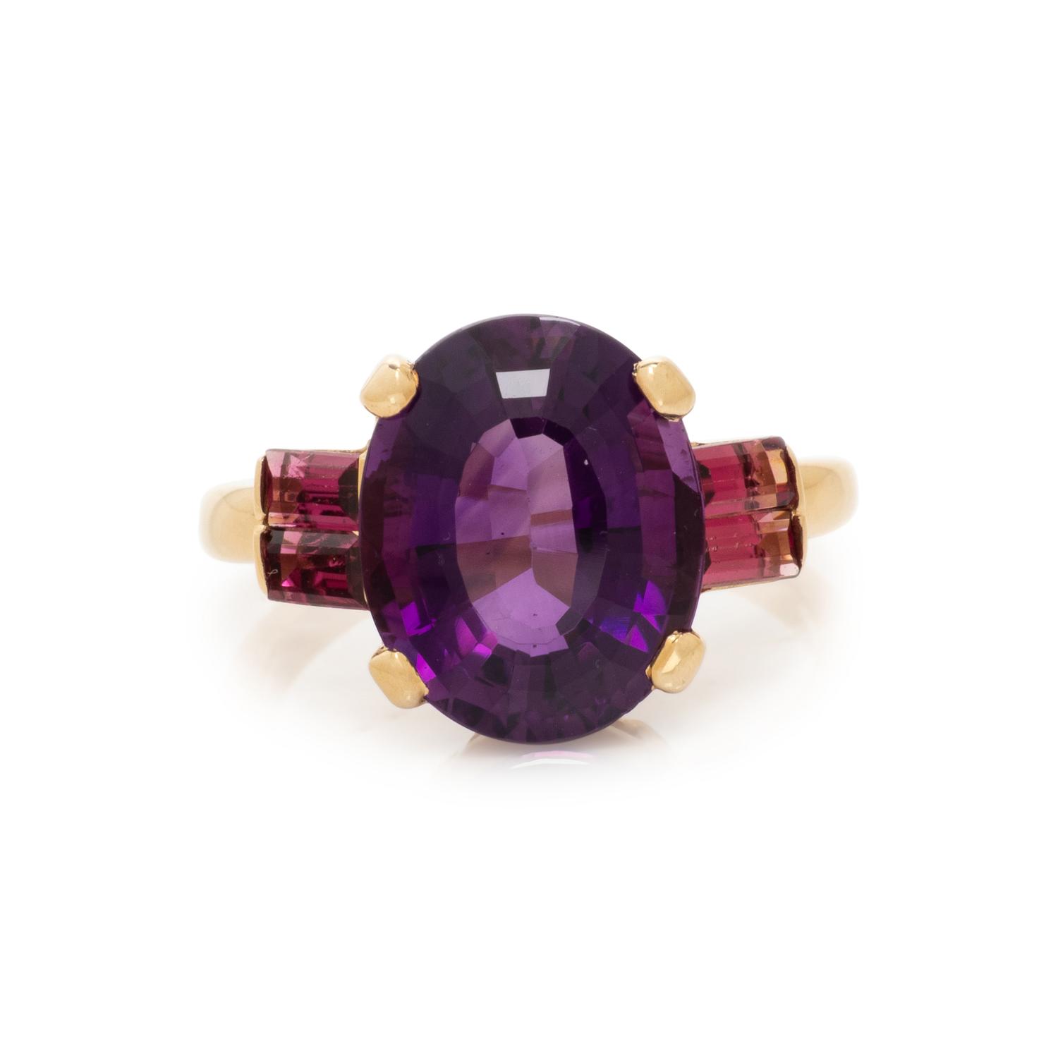 YELLOW GOLD, AMETHYST AND TOURMALINE RING