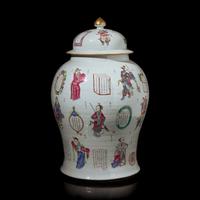 A Large Chinese Famille Rose-Decorated ‘Wushuangpu’ Jar and Cover, Mid 19th Century — 清晚期 粉彩無雙譜大將軍罐