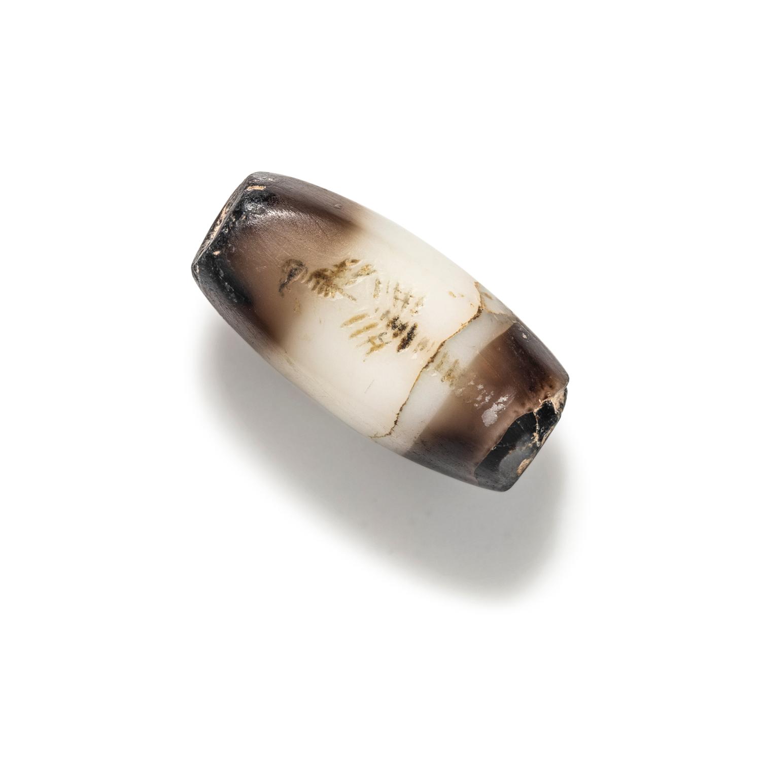A Neo-Babylonian Banded Agate Amygdaloid with a Phoenix Atop a Palm Tree