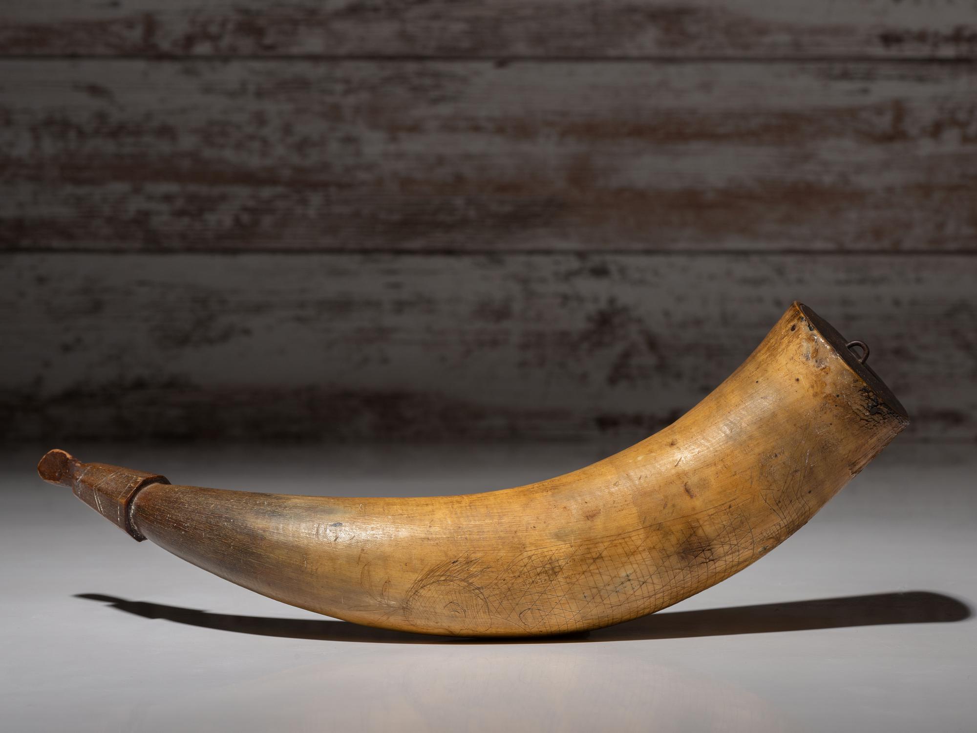 Great Lakes Incised Powder Horn