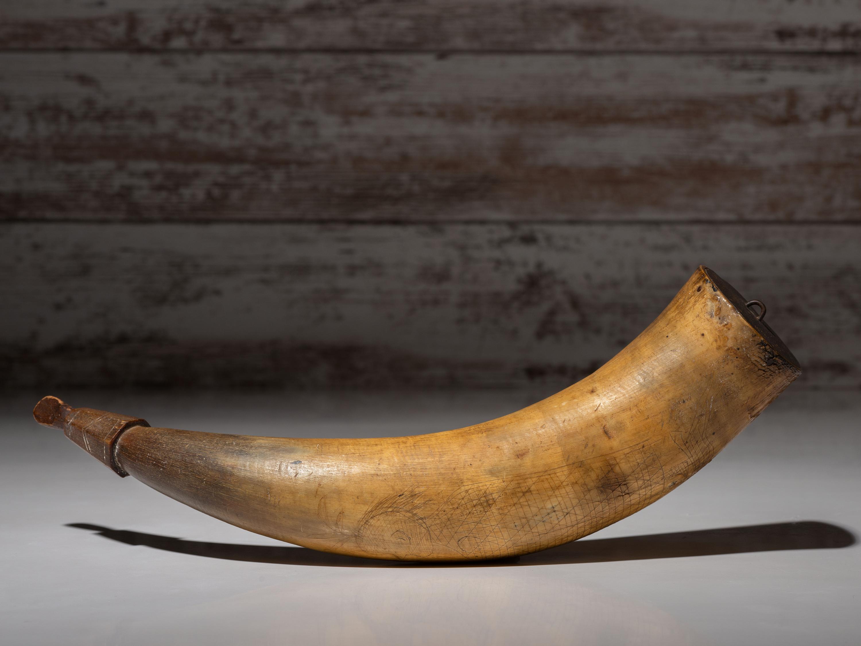 Great Lakes Incised Powder Horn