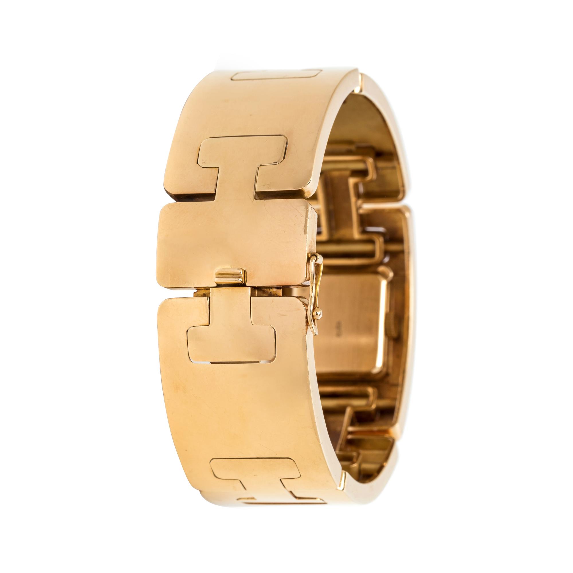 UTI WATCH CO., VINTAGE, 18K YELLOW GOLD WRISTWATCH