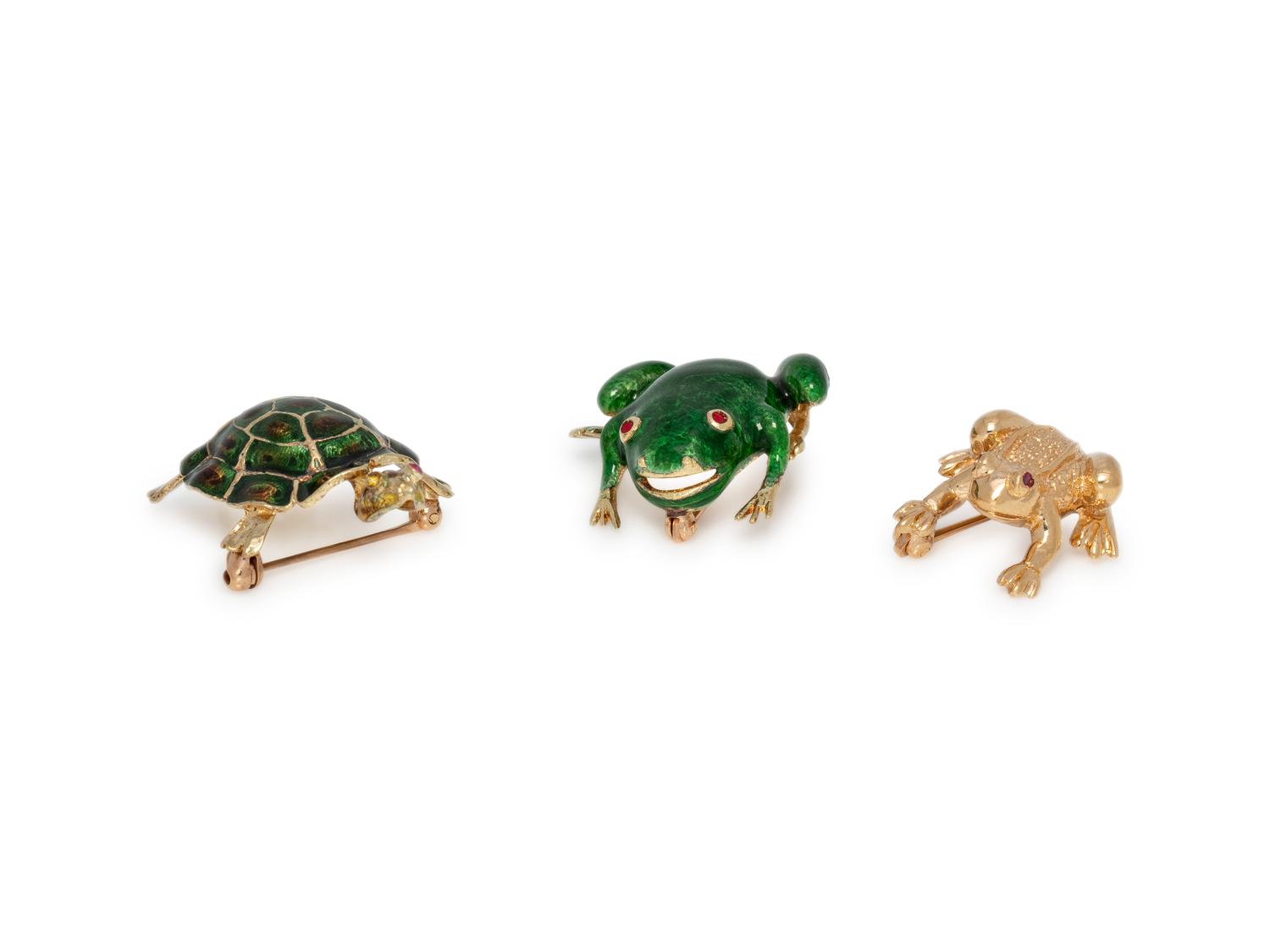 COLLECTION OF YELLOW GOLD ANIMAL BROOCHES