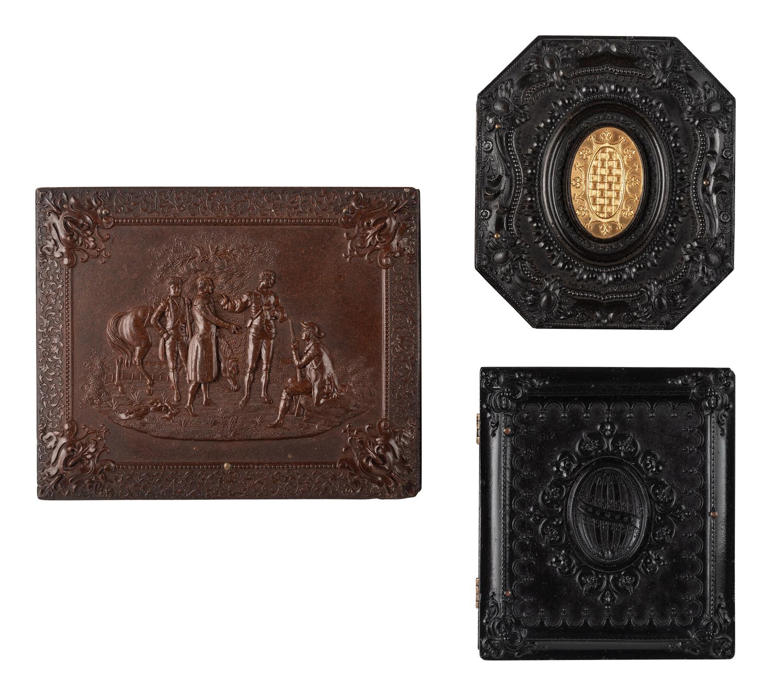[CIVIL WAR]. Quarter plate and sixth plate tintypes of Civil War soldiers in Union cases.