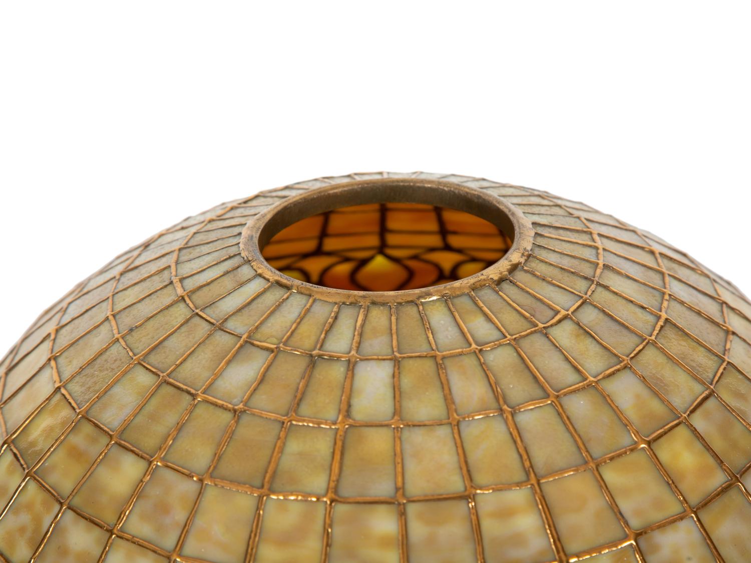 A Tiffany Studios 'Pomegranate' Shade