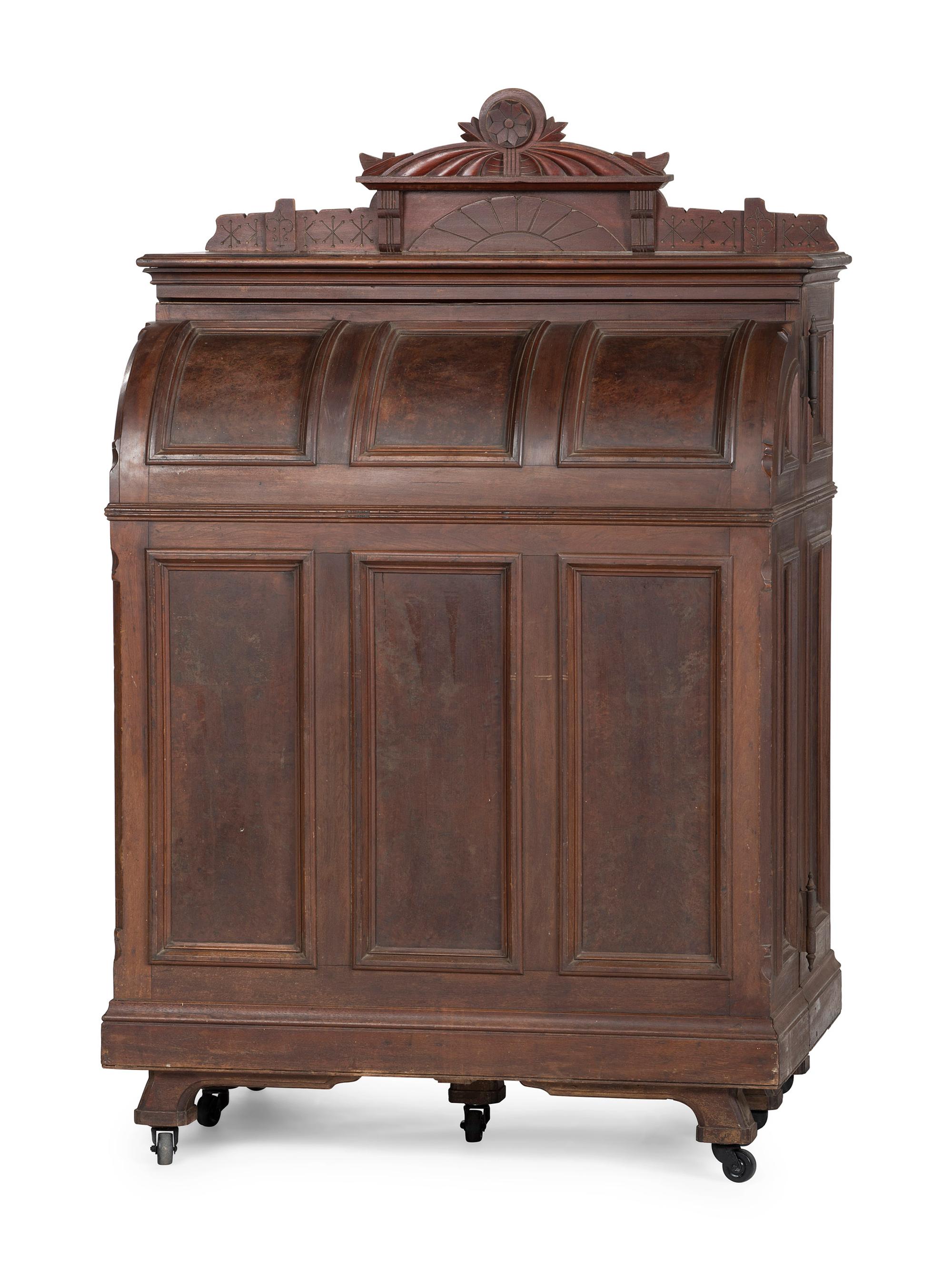 A Moore's Office Drawing Room Queen Combination Desk