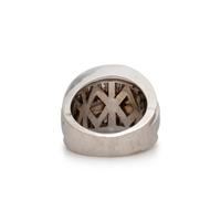 WHITE GOLD AND DIAMOND RING