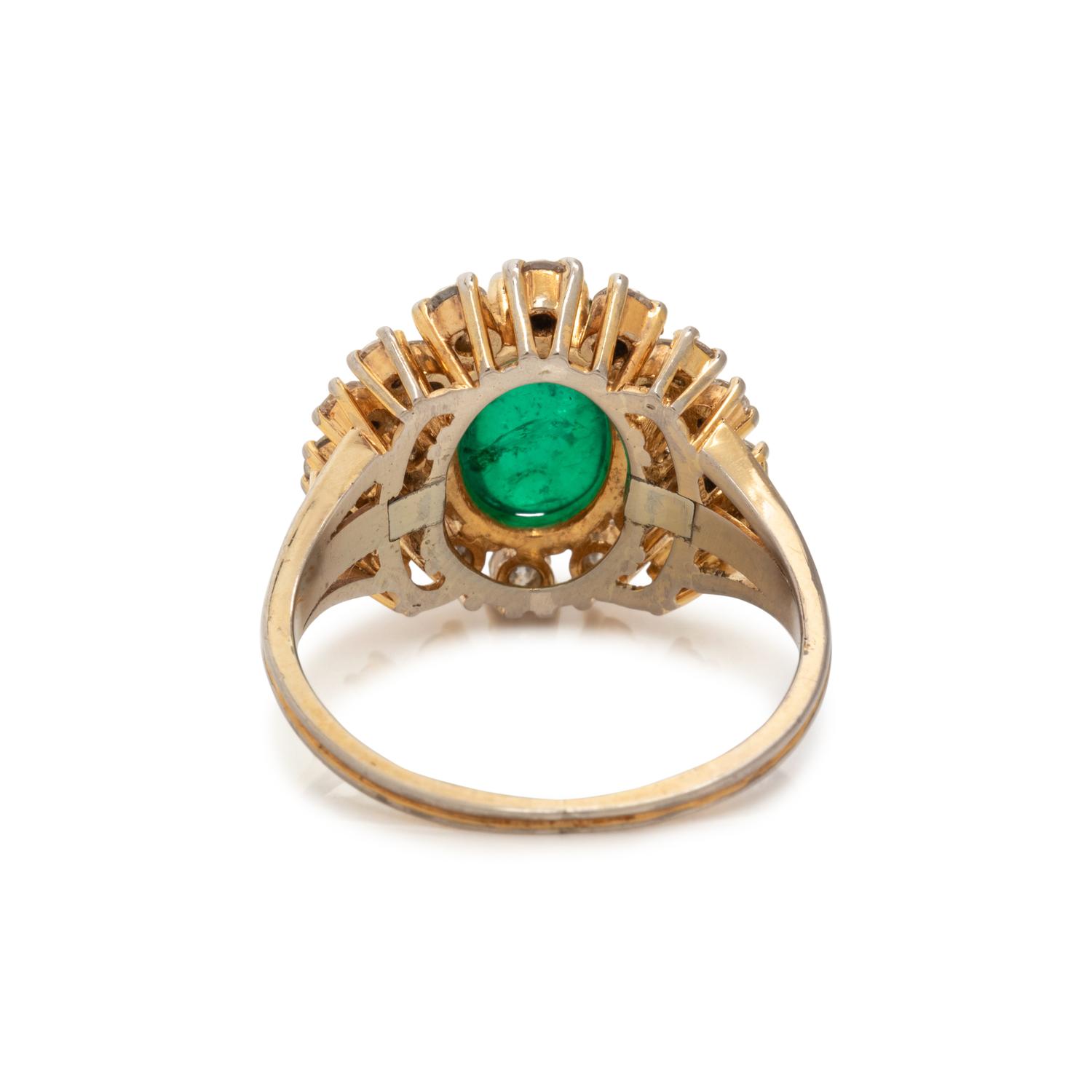 EMERALD AND DIAMOND RING