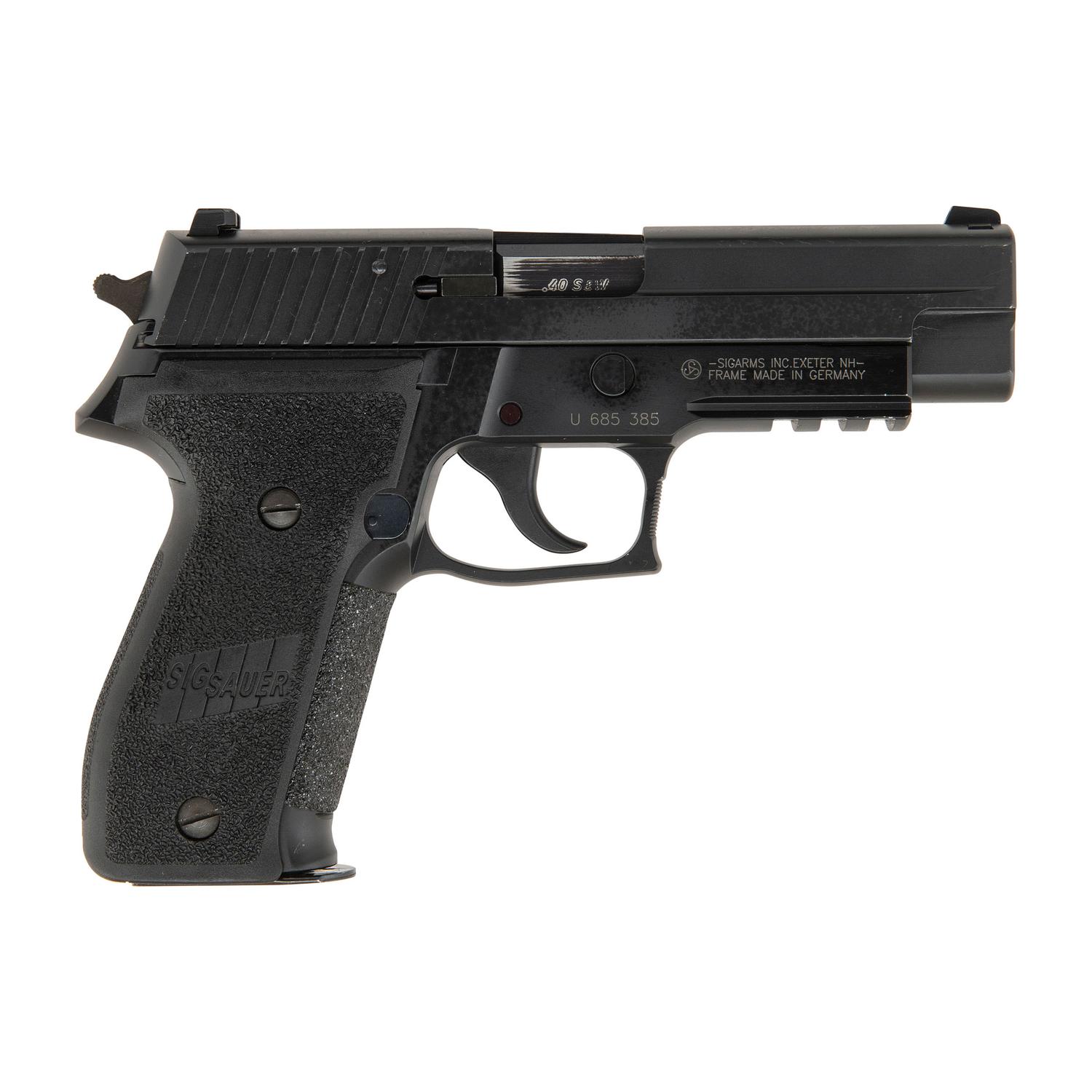 *Sig P226 .40 in Box with Accessories