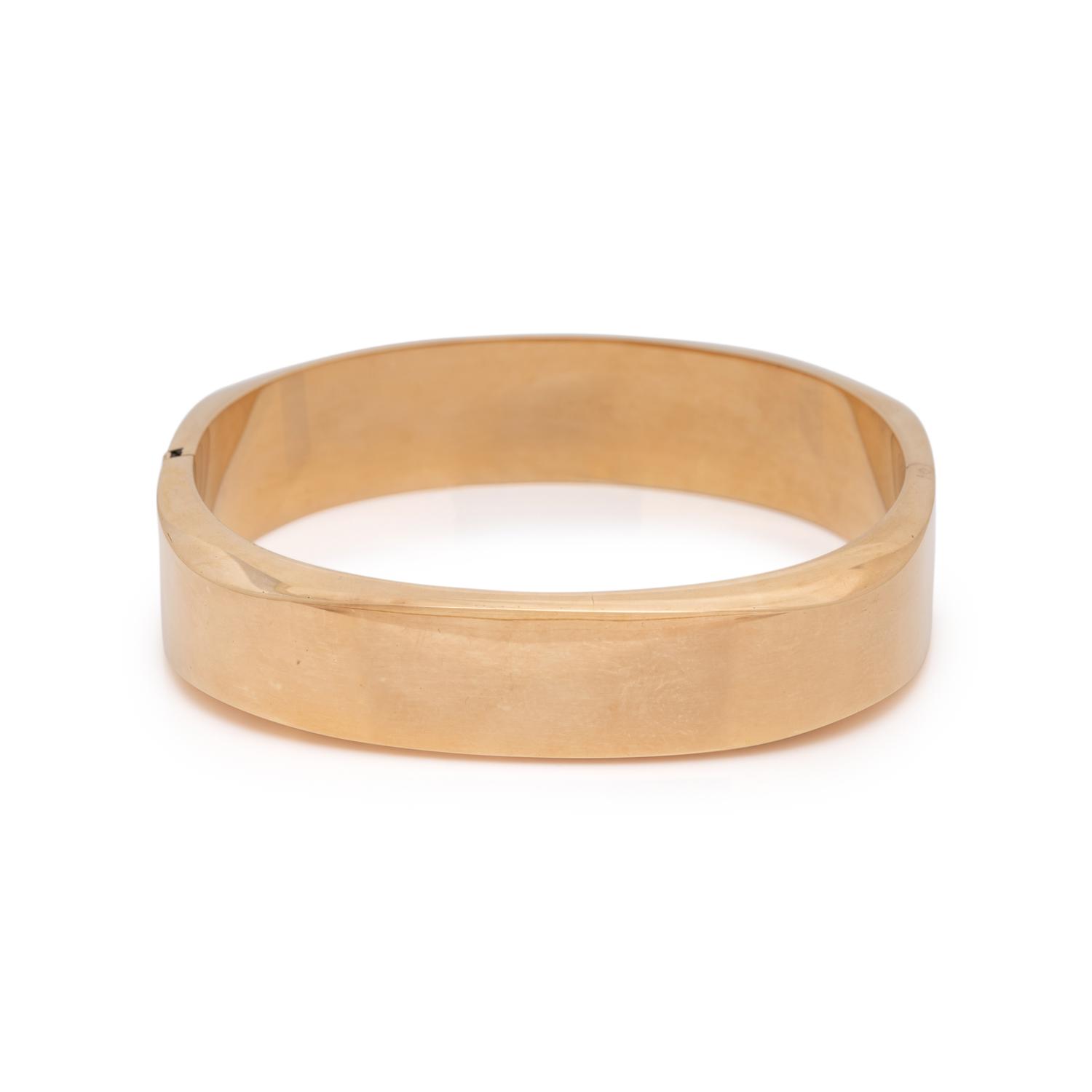 YELLOW GOLD BANGLE BRACELET