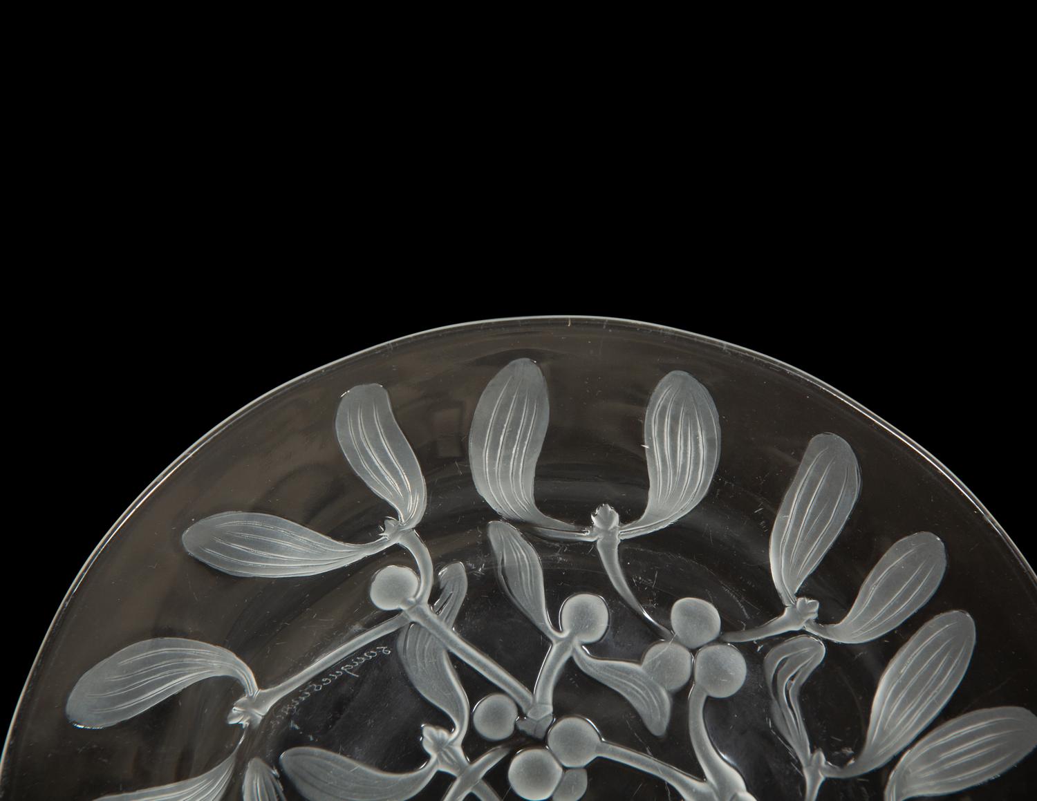 A Set of Ten Lalique Saint Sylvestre Plates