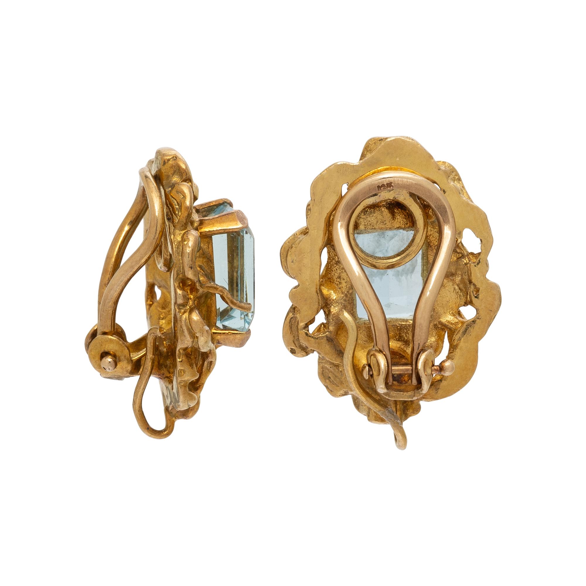 AQUAMARINE AND YELLOW GOLD EARRINGS