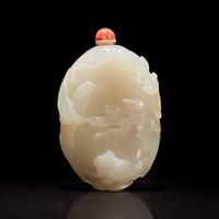 A finely-carved Chinese white jade snuff bottle 白玉鼻烟壶 18th/19th century ???????
